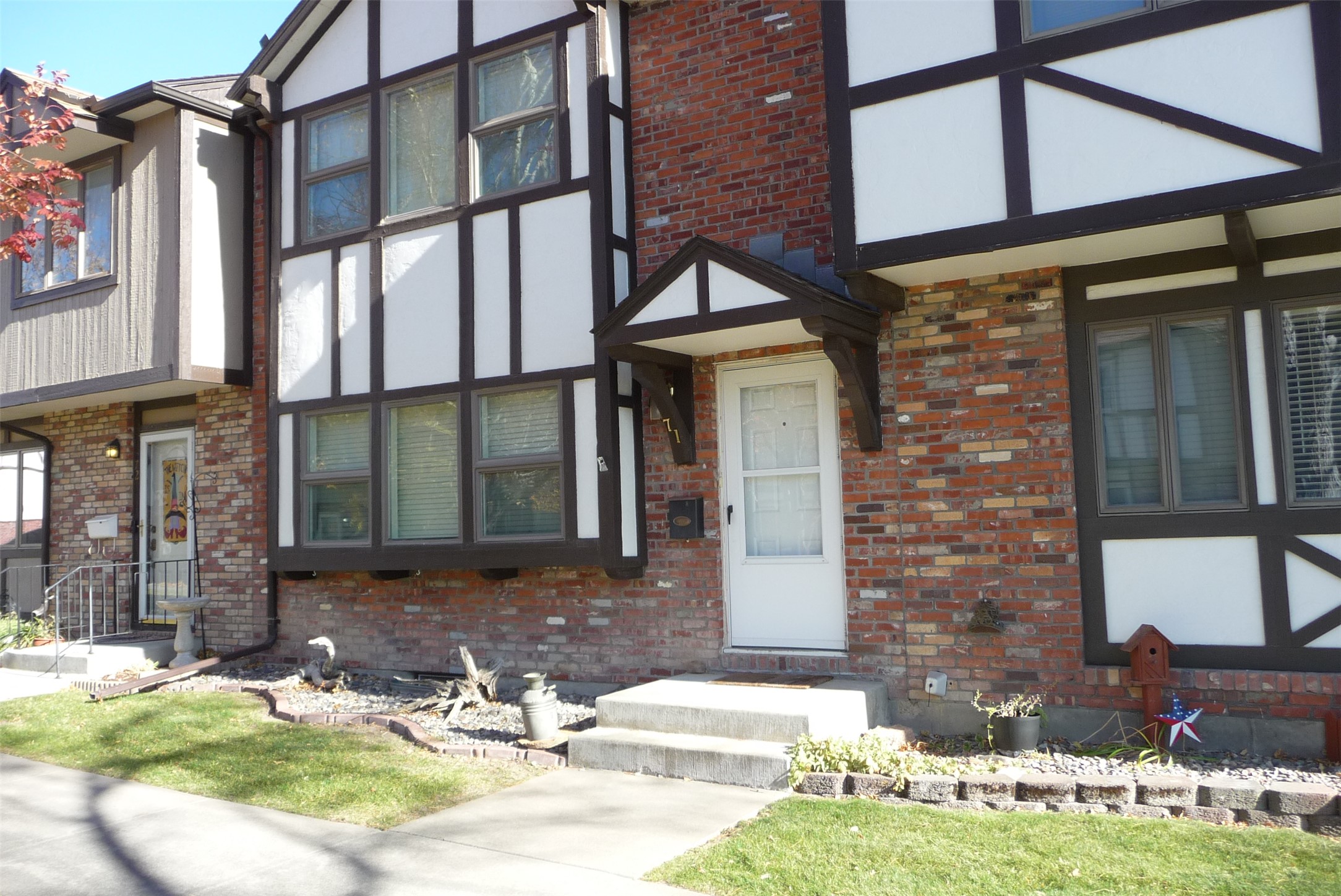 1200 32nd Street S 71