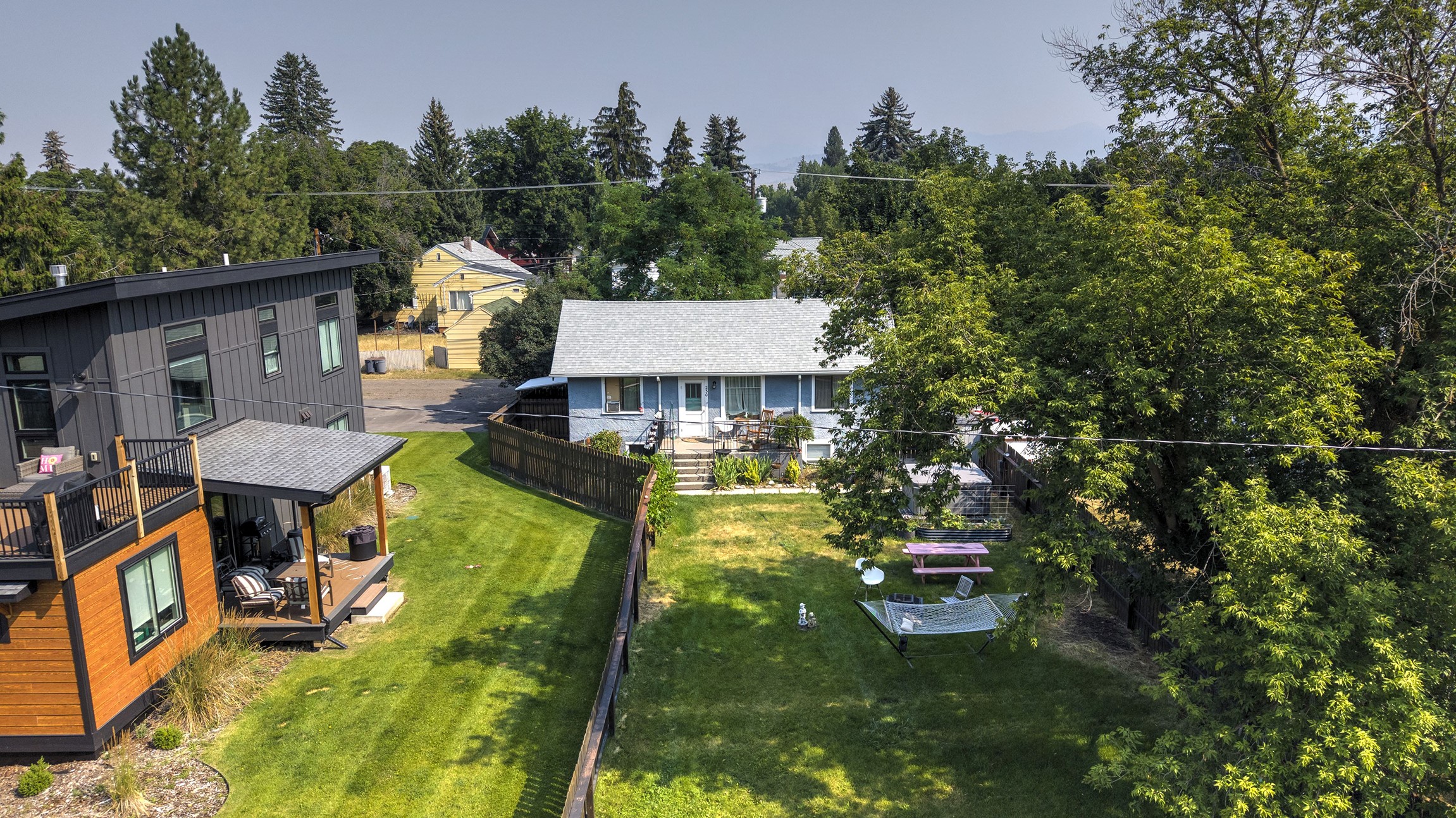 230 W Kent Avenue