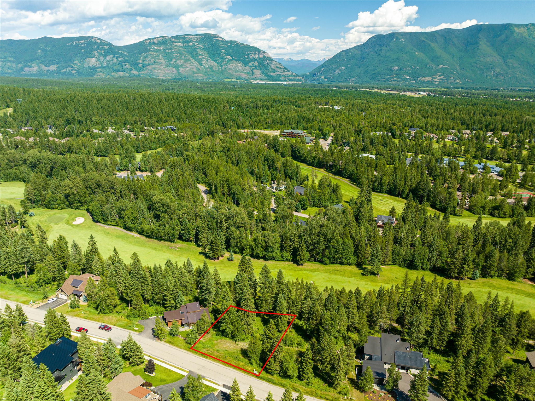 253 Gleneagles Trail