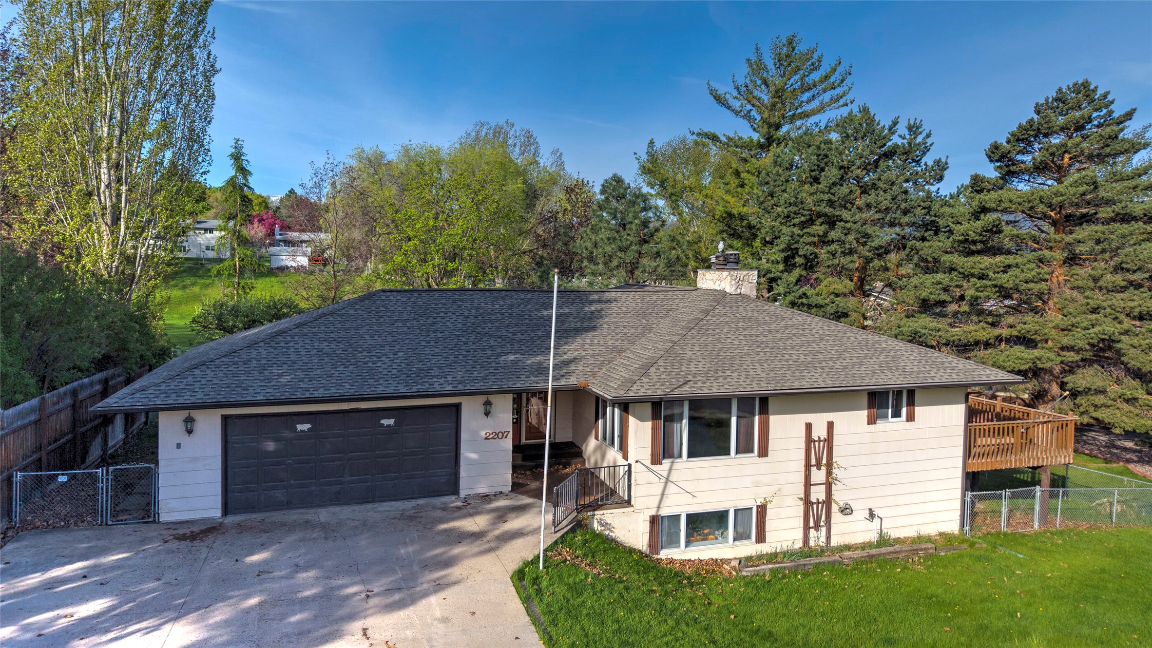 2207 Garland Drive