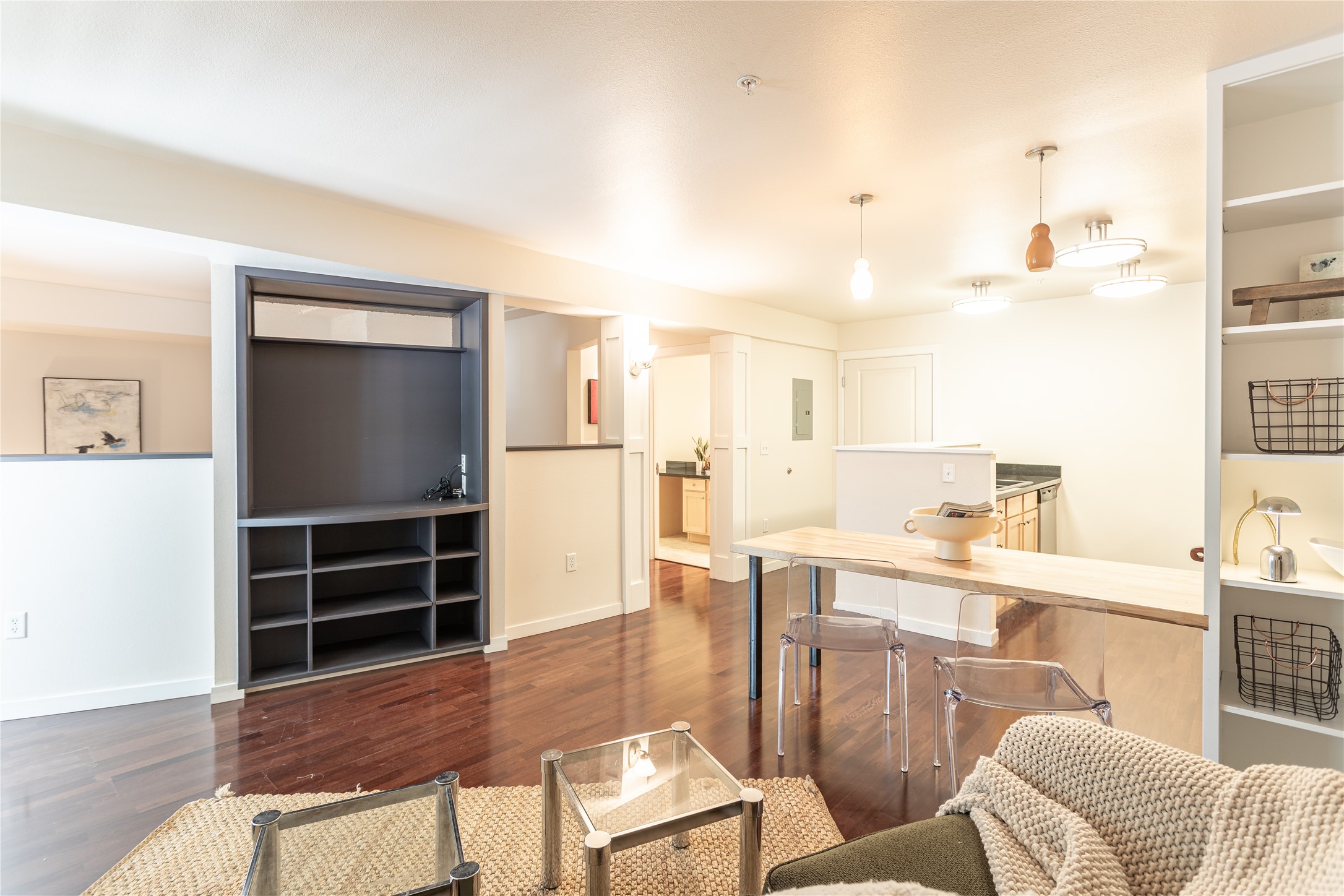 801 N Orange Street 211