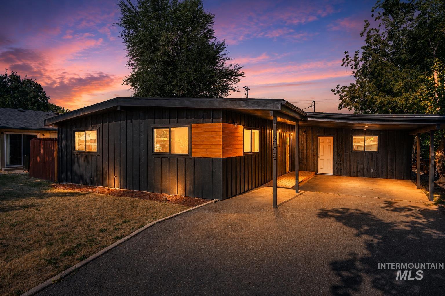 2008 Colorado Avenue, Caldwell ID 83605