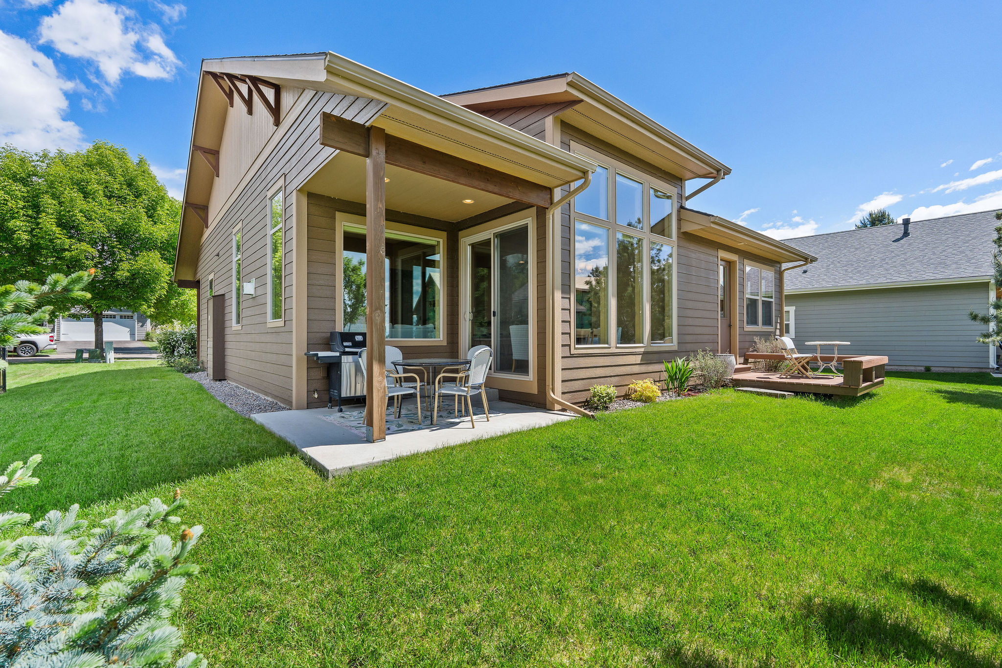 220 Bluebunch Court