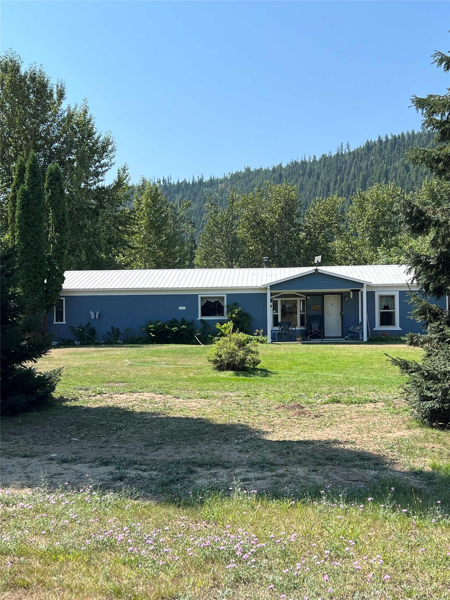 818 Lake Creek Road