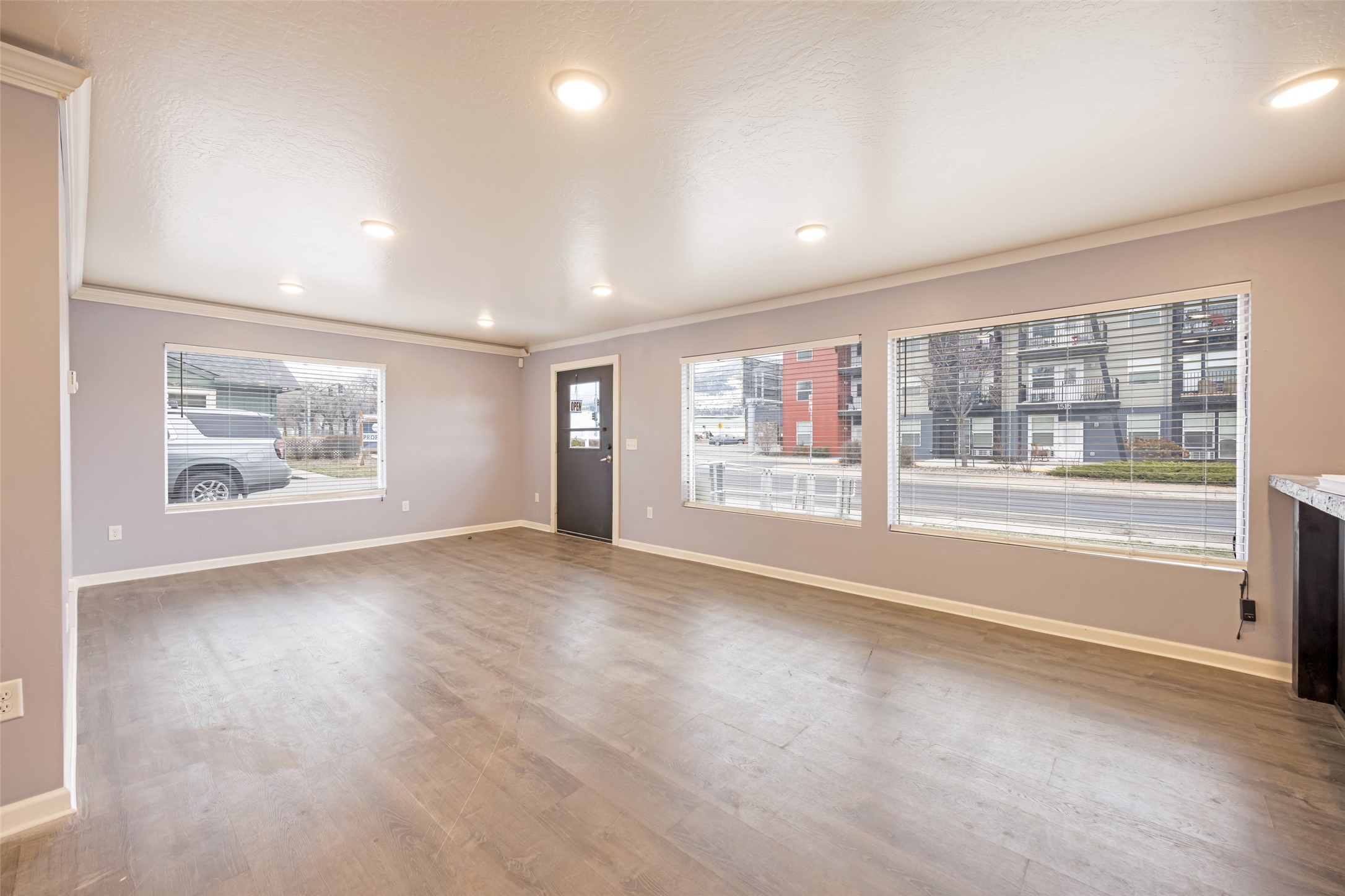 1526 South Avenue W