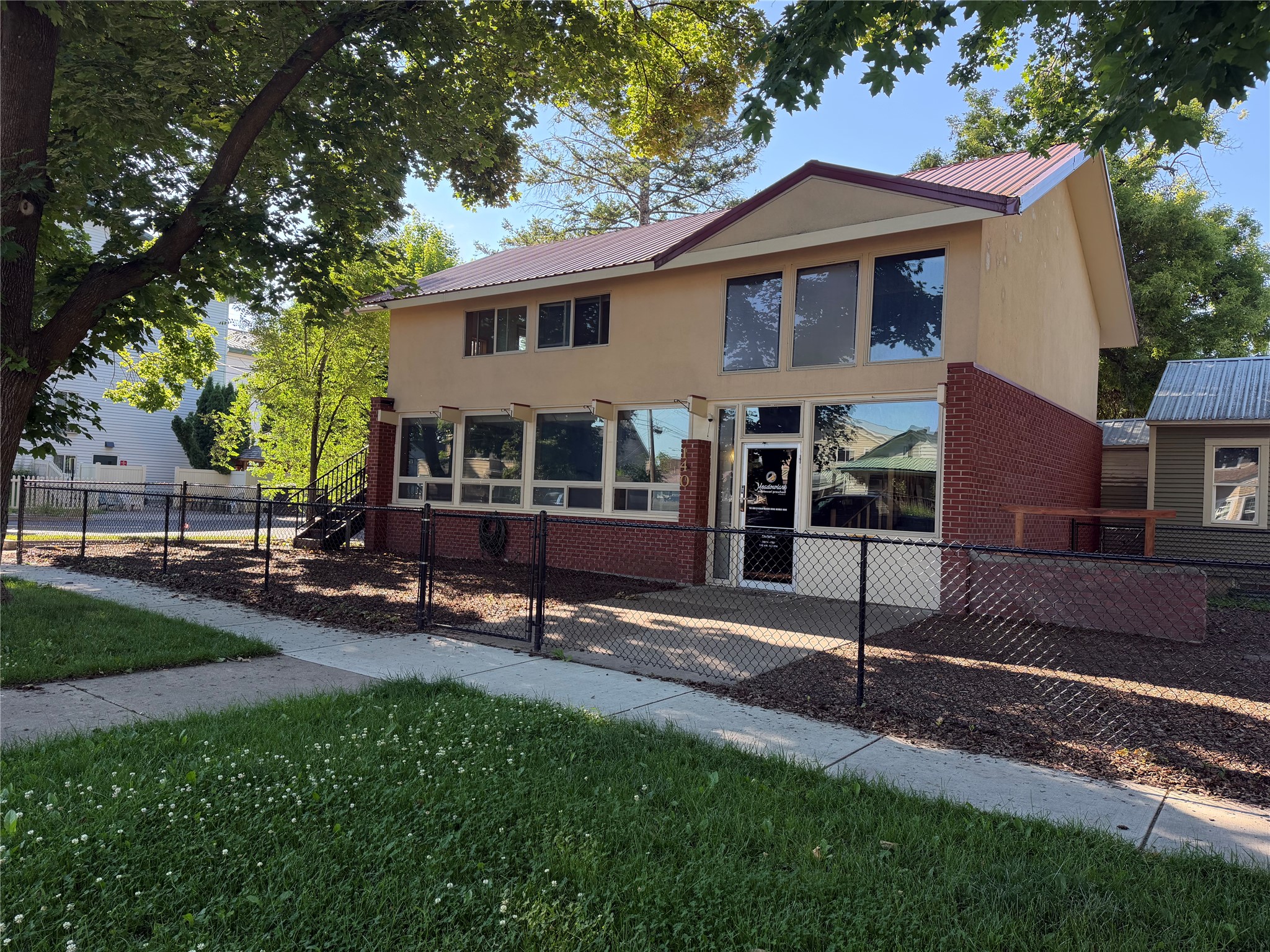 140 5th Street W