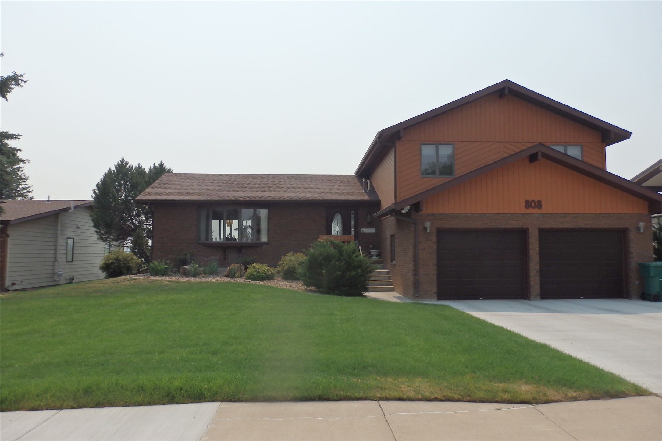 808 Grizzly Drive