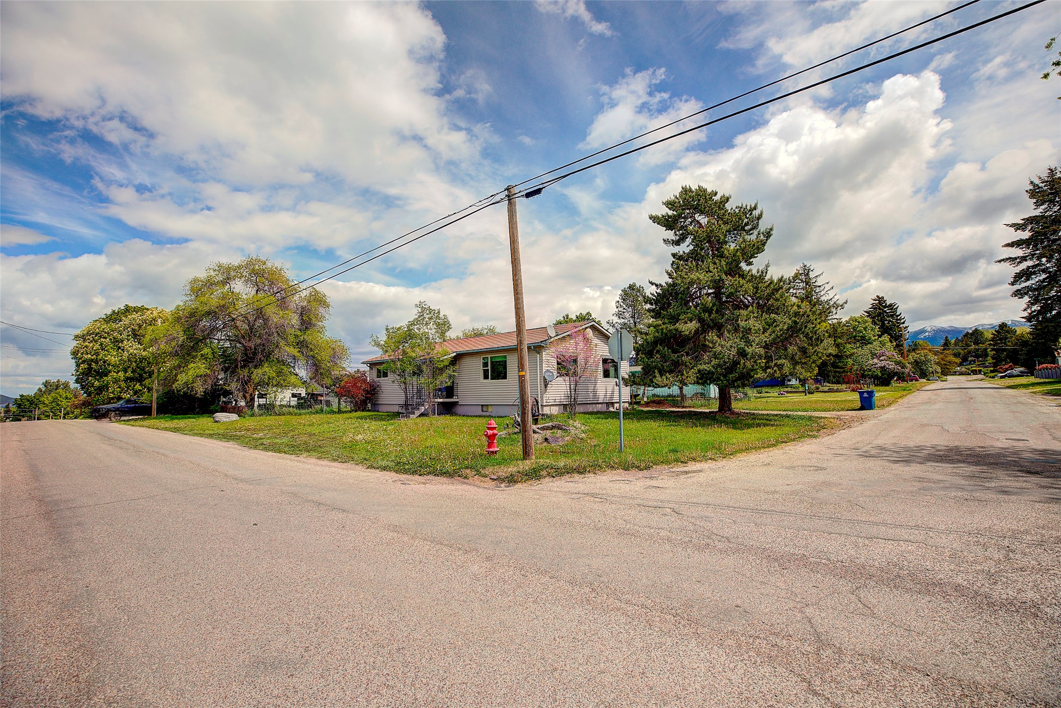 1411 7th Street E