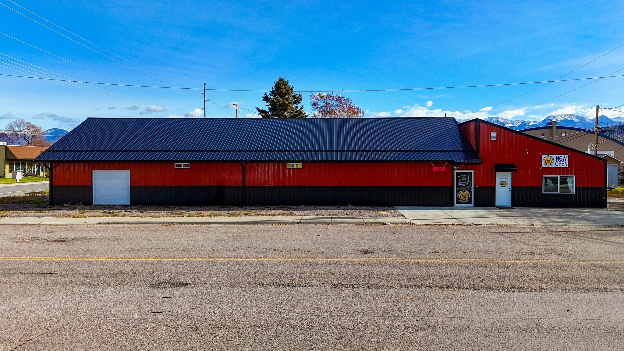 11 7th Avenue W