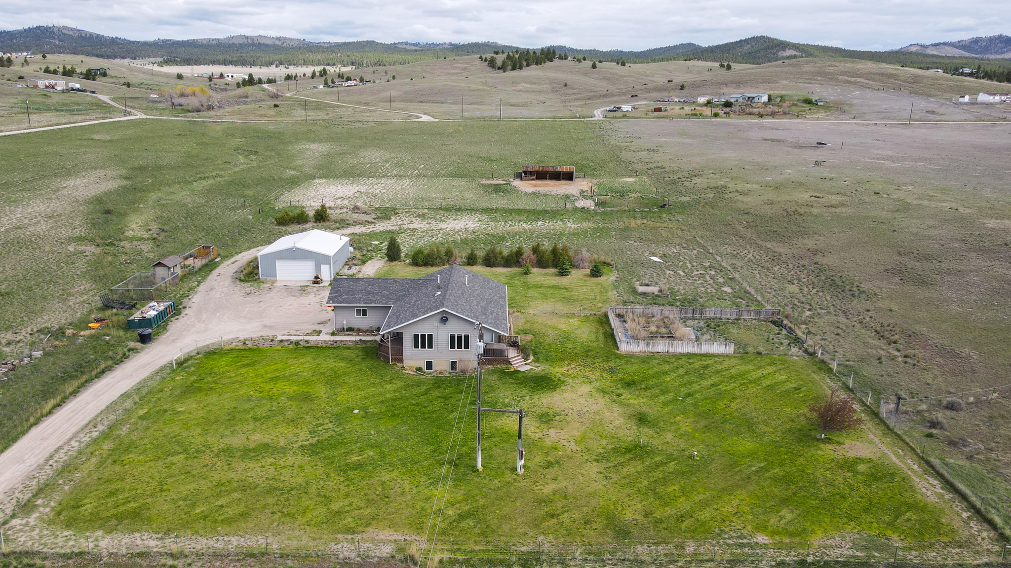 1910 No Creek Court