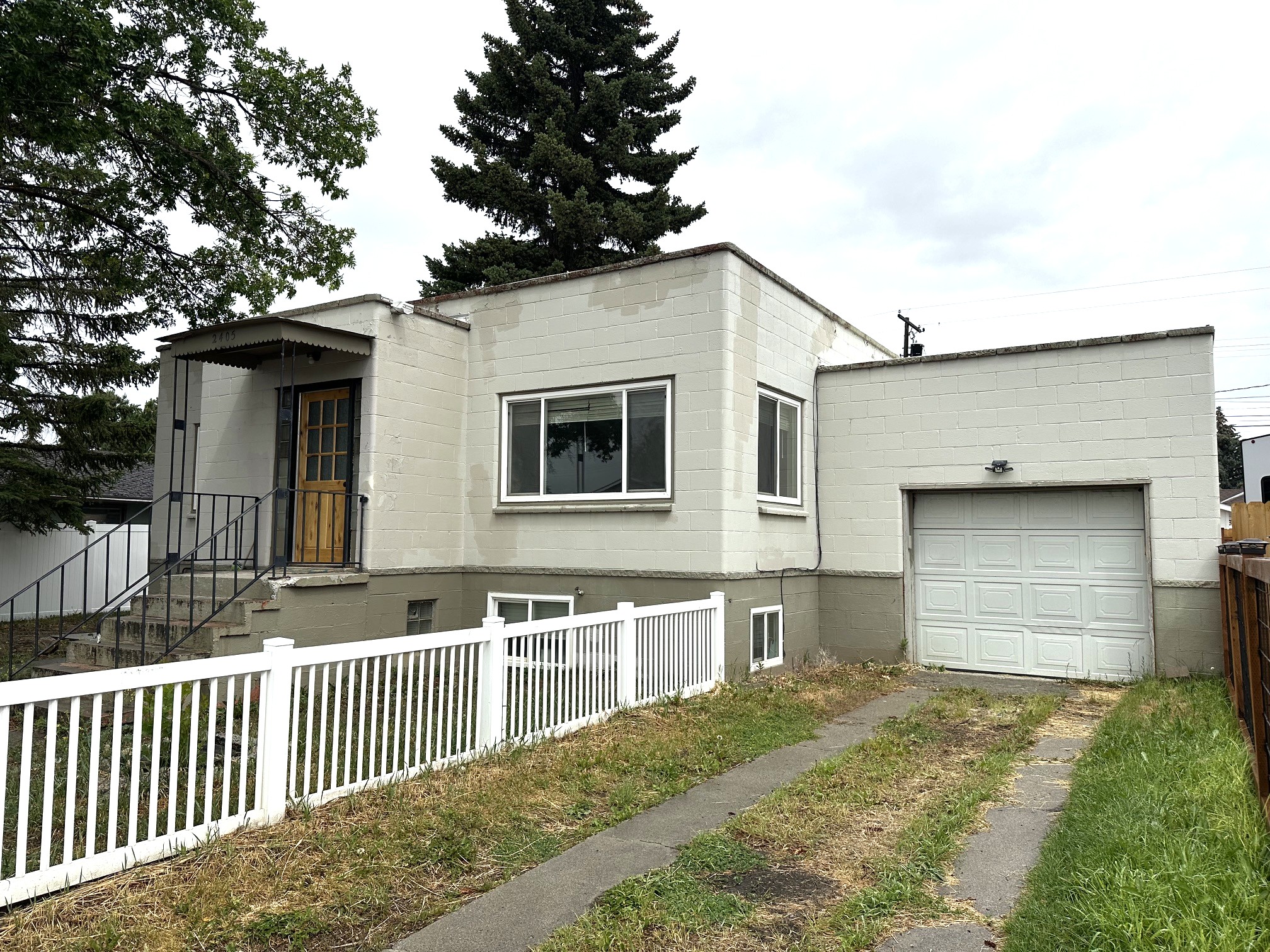 2405 Ottawa Street