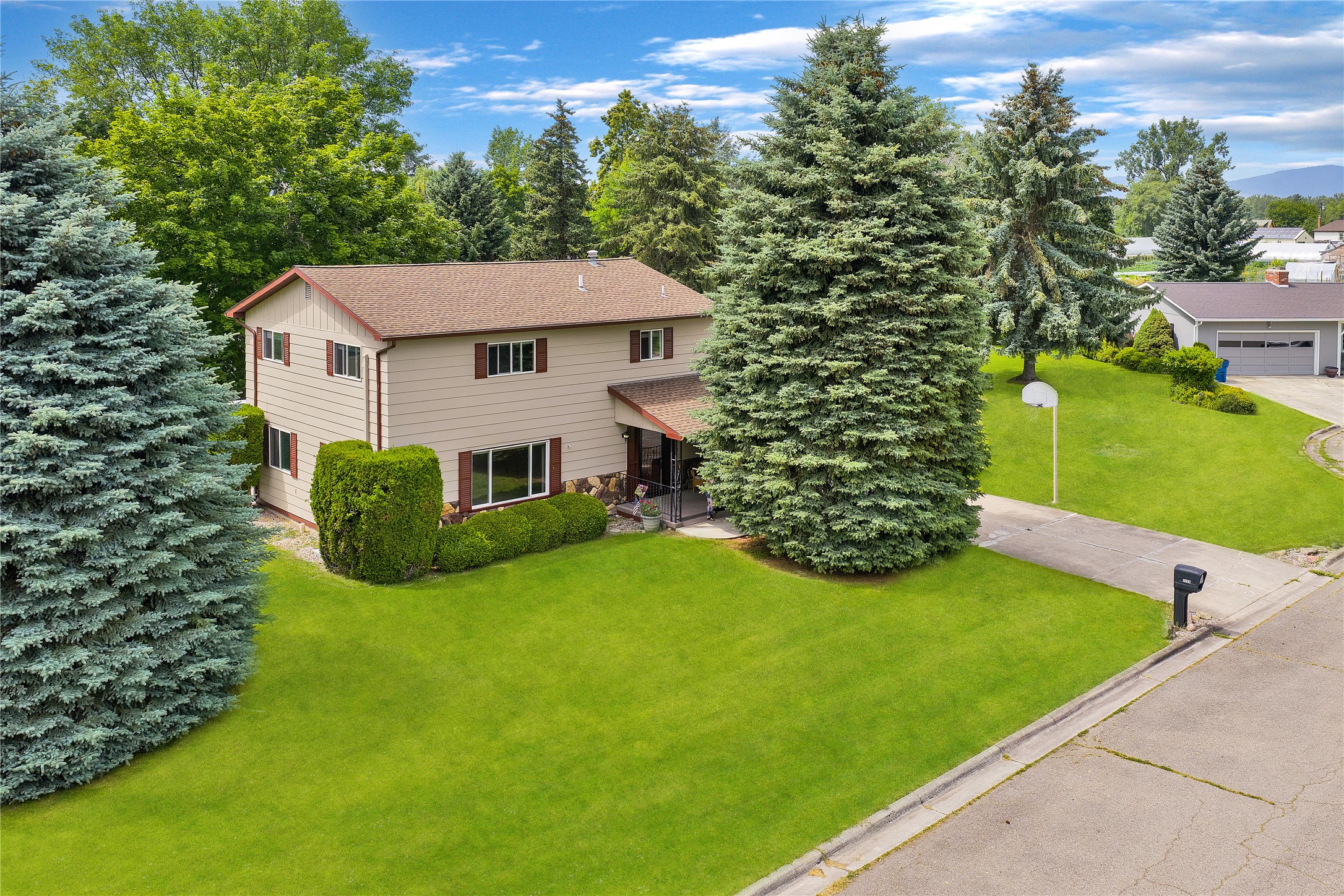1185 Vicki Drive
