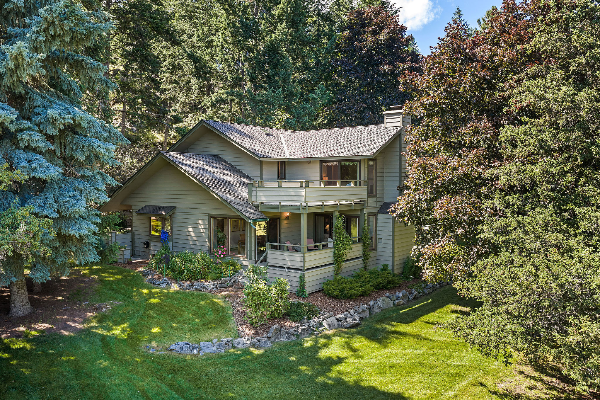 147 Golf Terrace