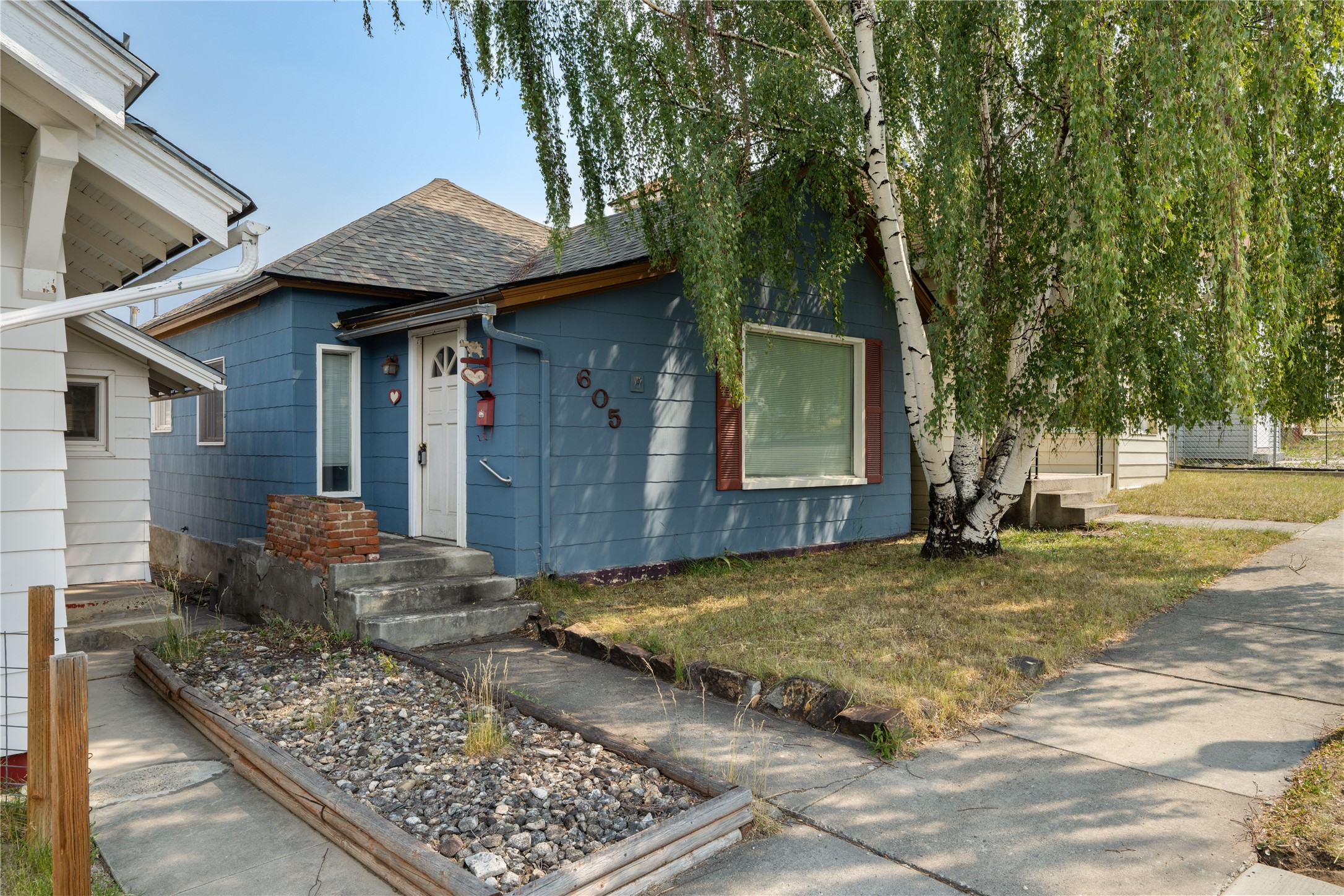 605 Walnut Street