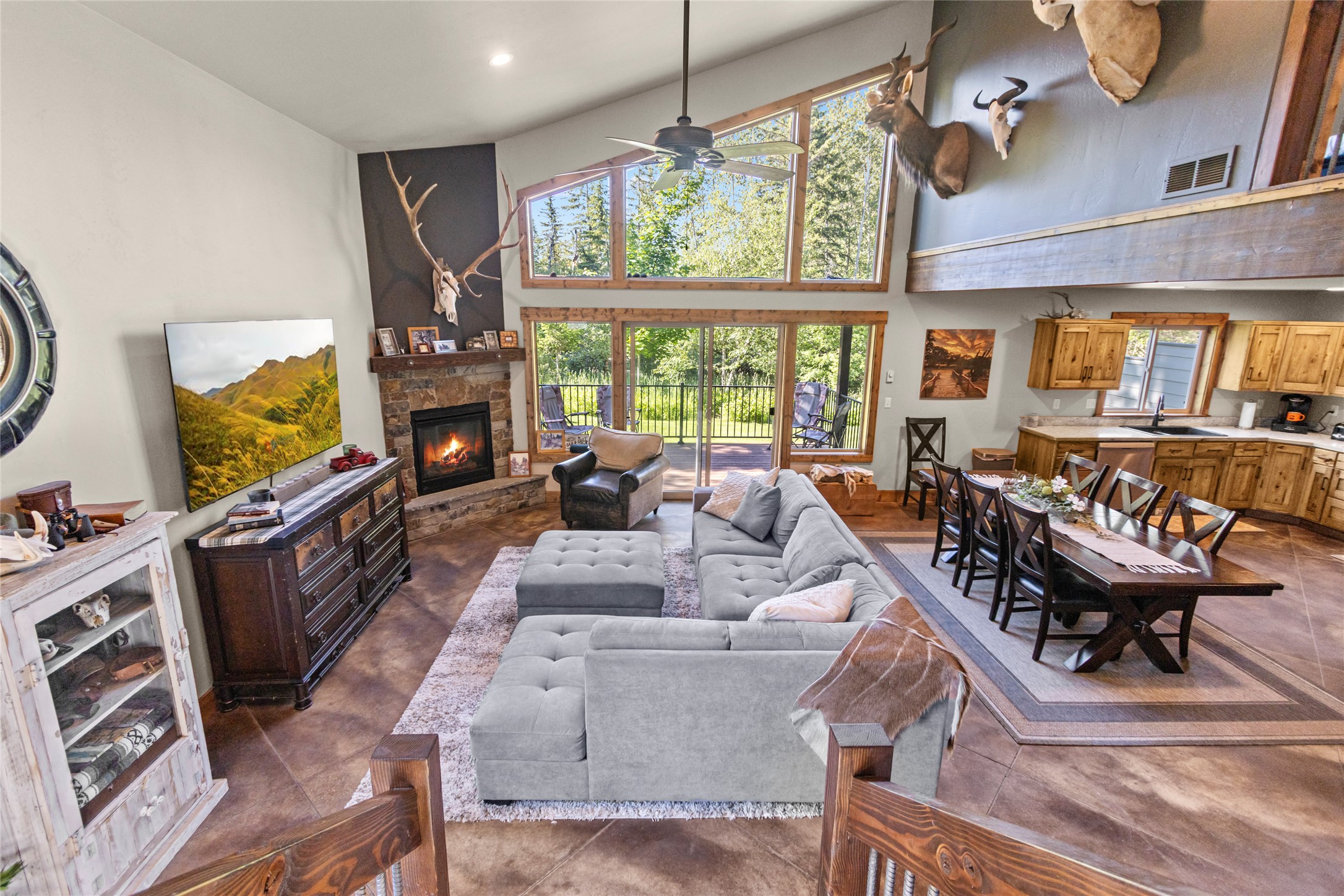538 E Evergreen Drive