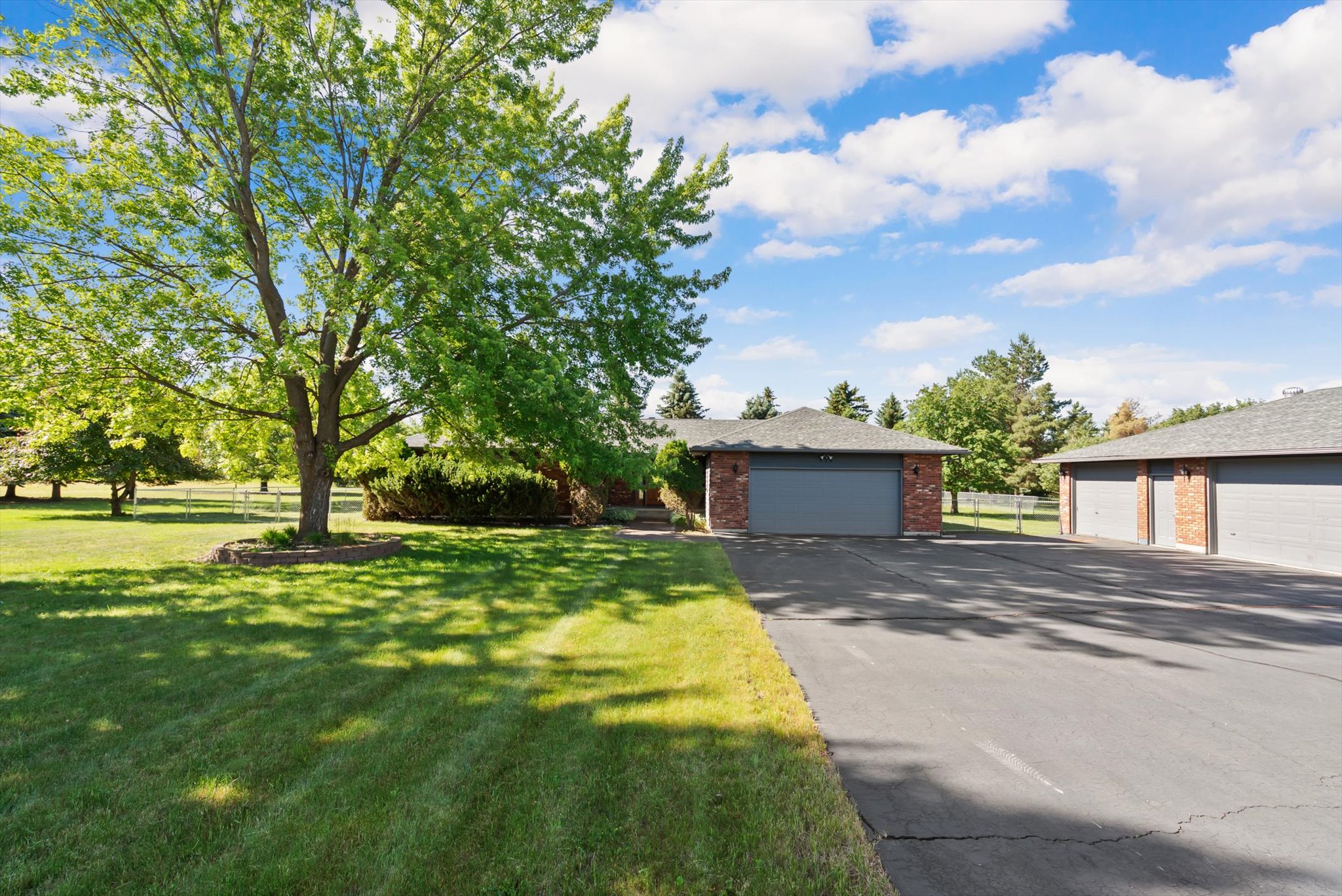 636 Country Way N