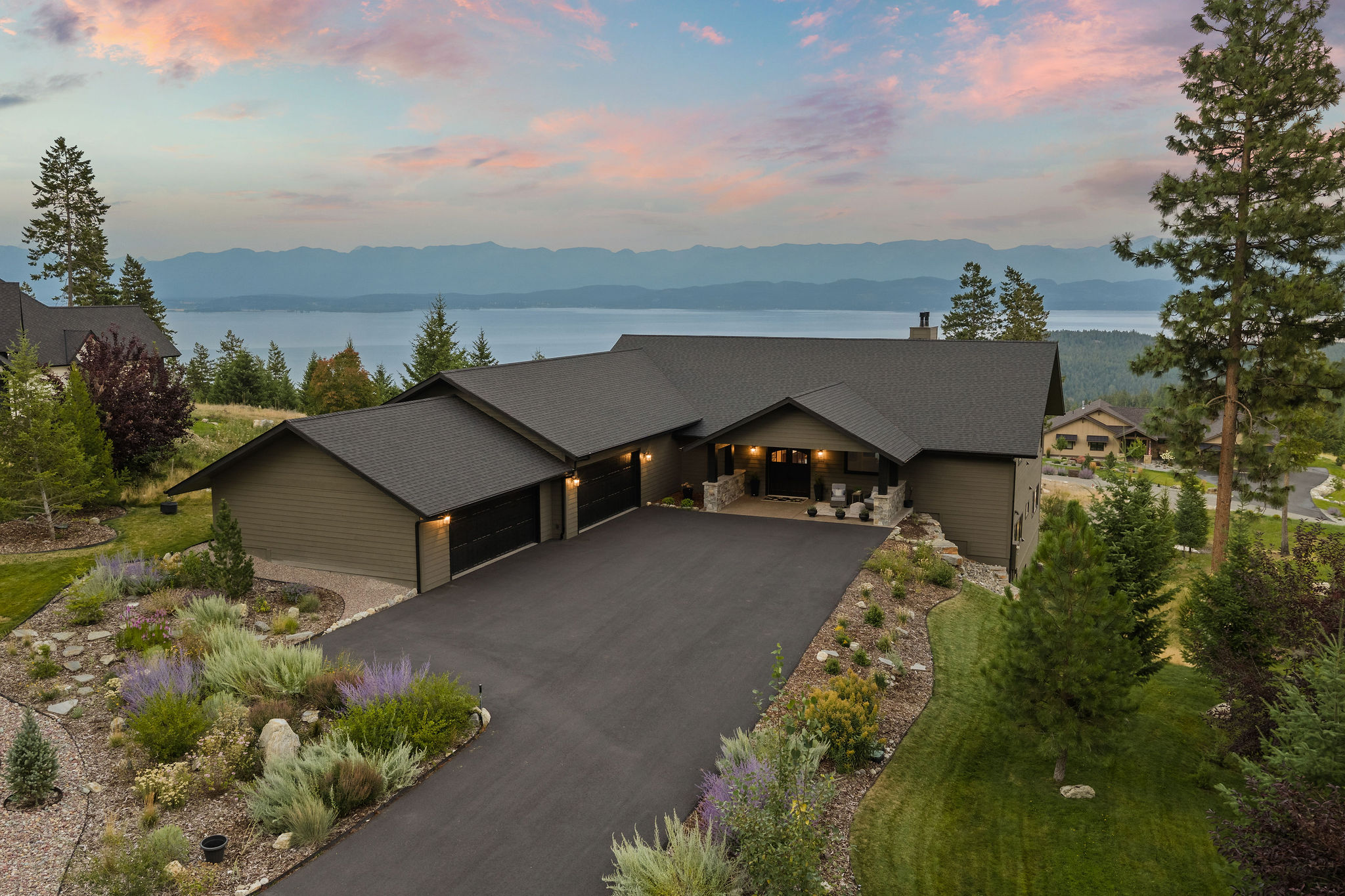 376 Ridgeline Drive