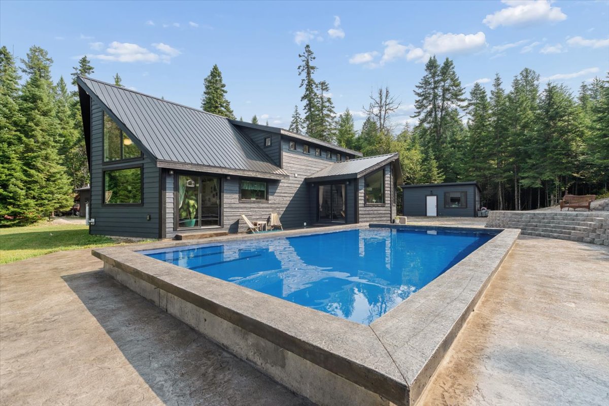 2034 Foothill Road