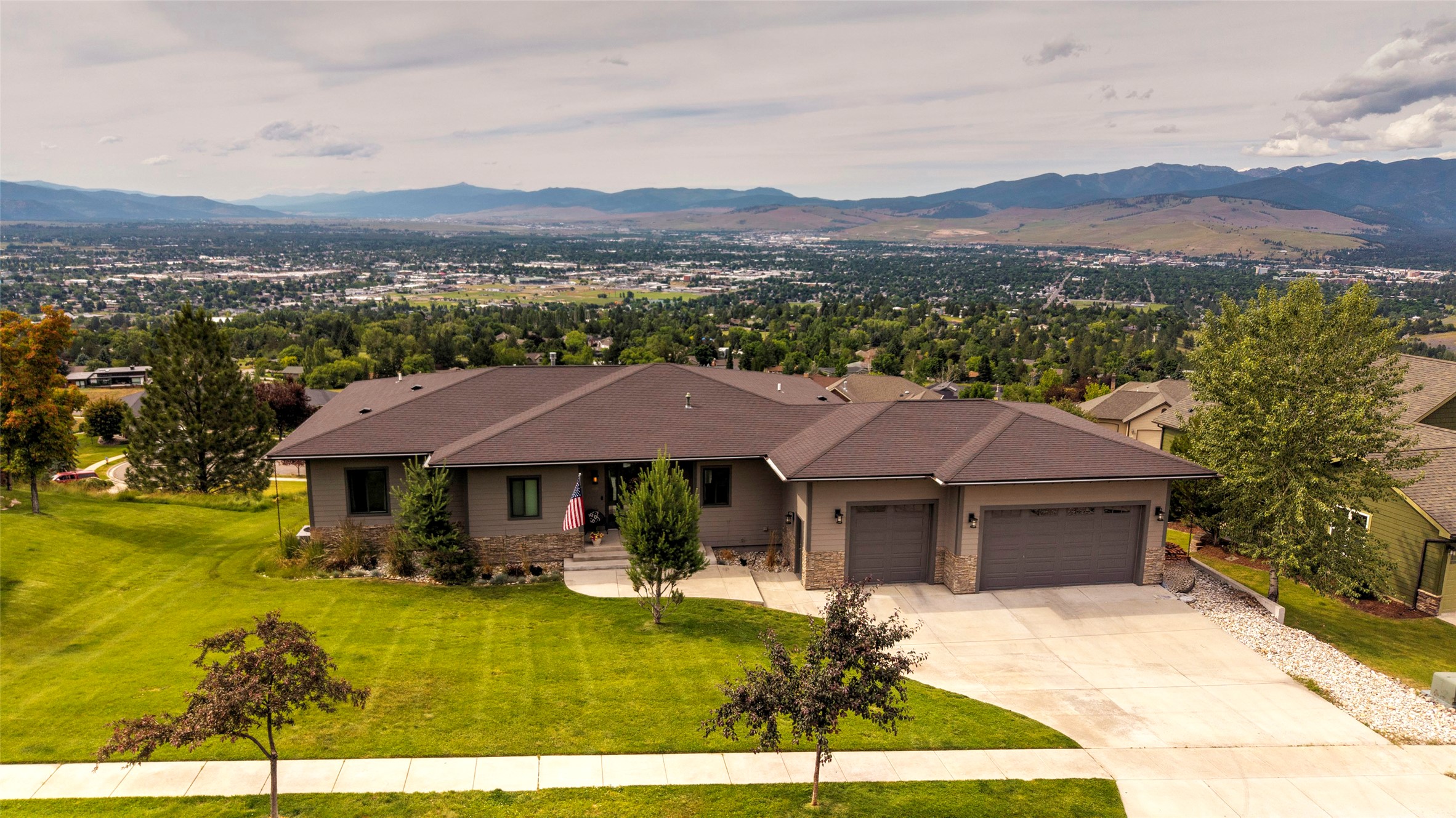 618 Spanish Peaks Drive