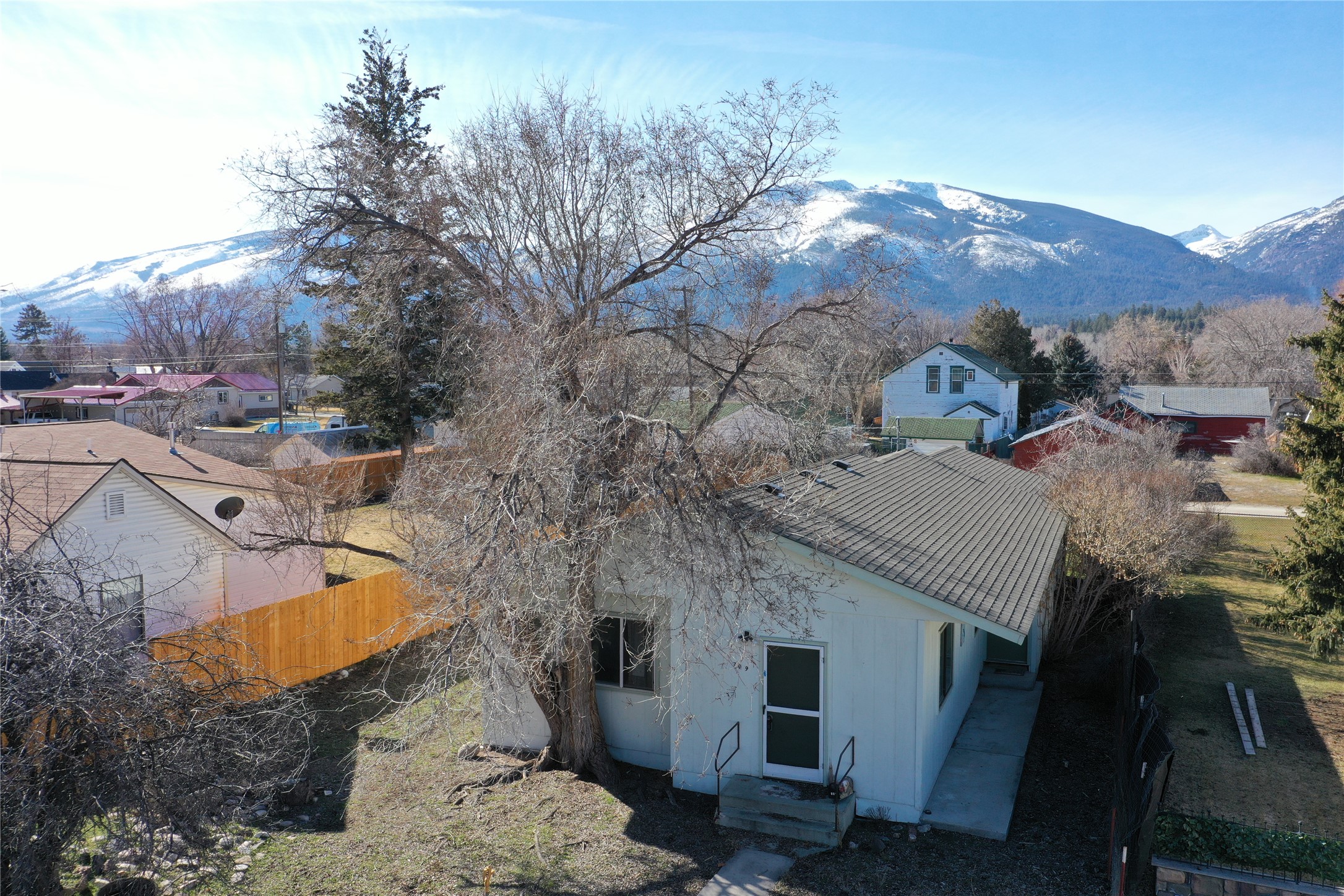 709 N 6th Street