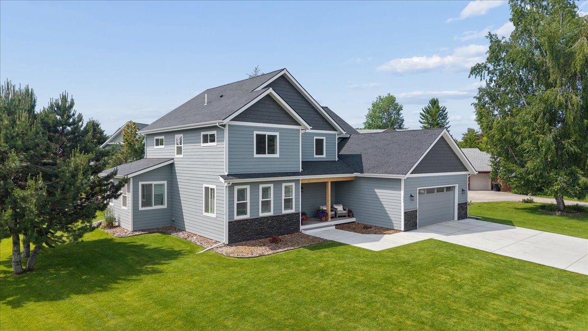 120 River View Drive