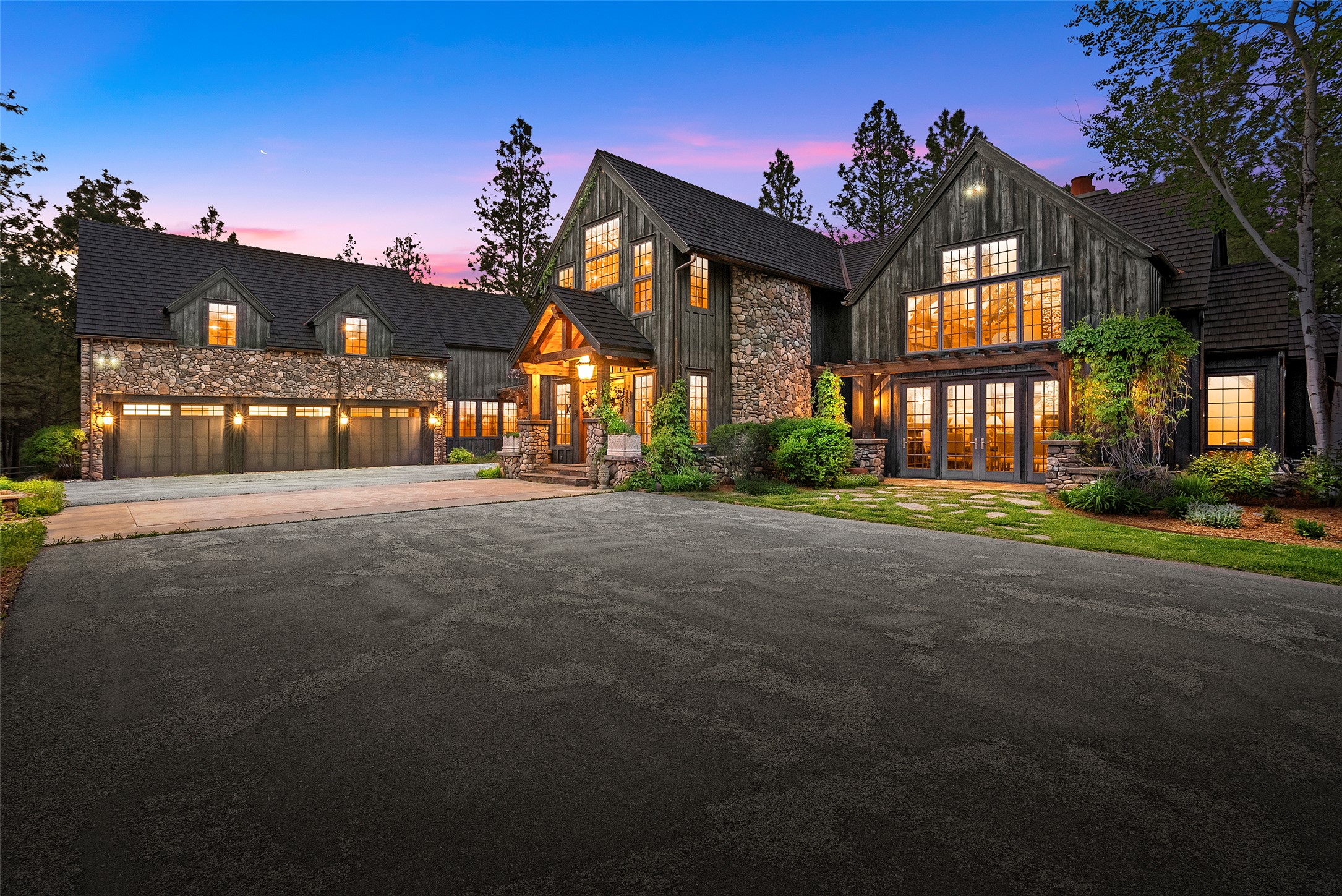 000 Stardust Ranch