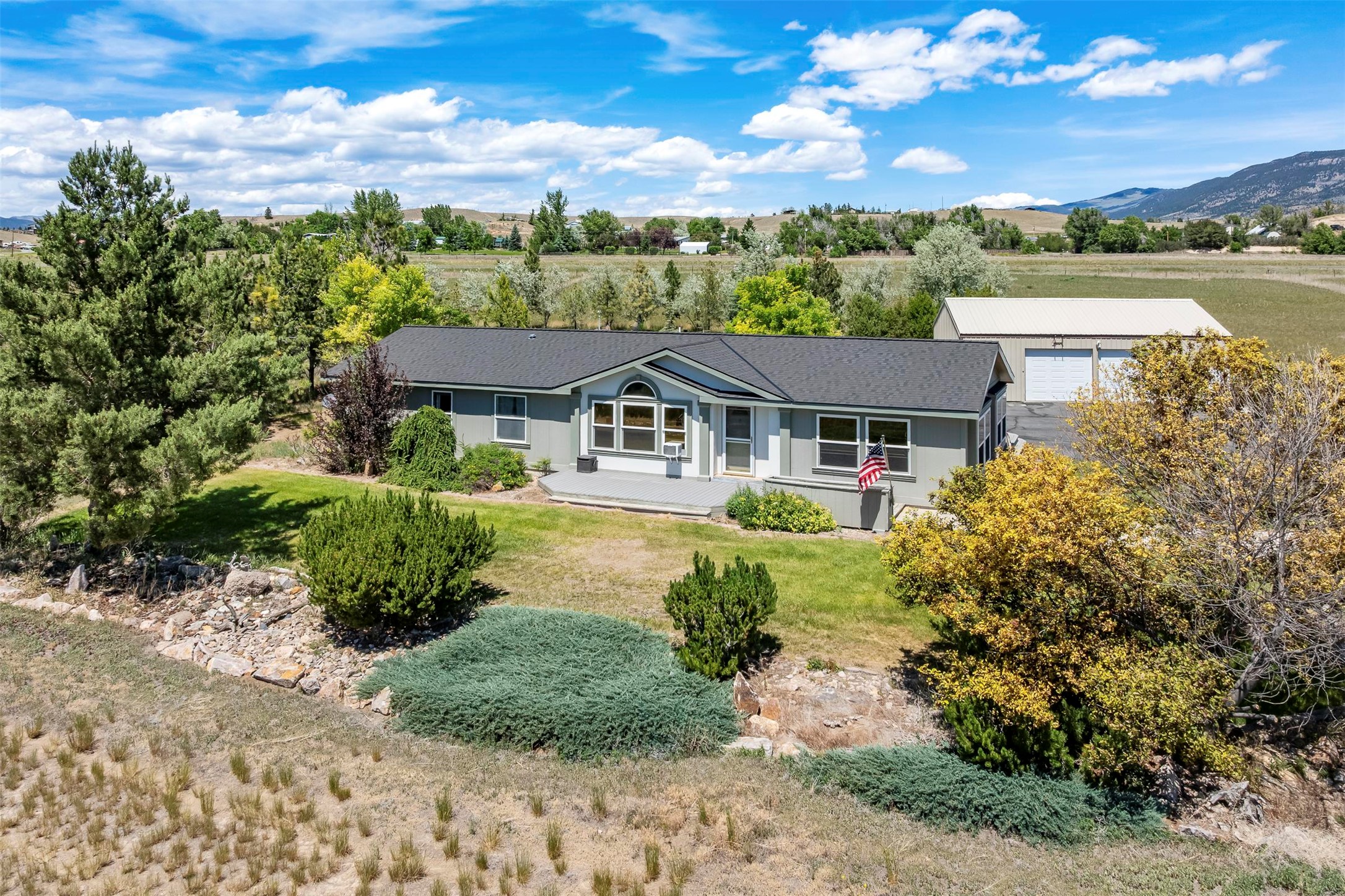 81 Yellowstone Trail