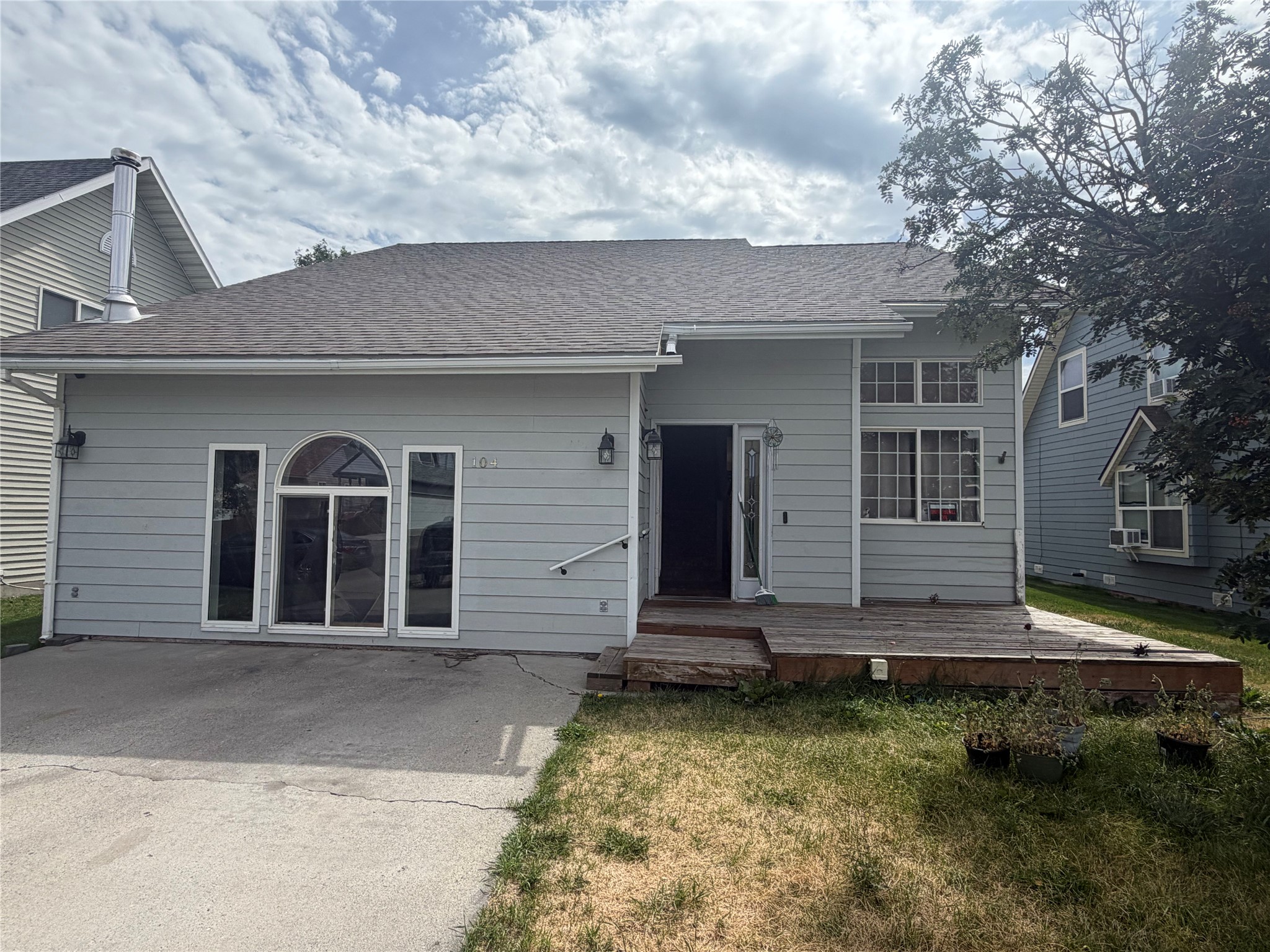 104 10th Street