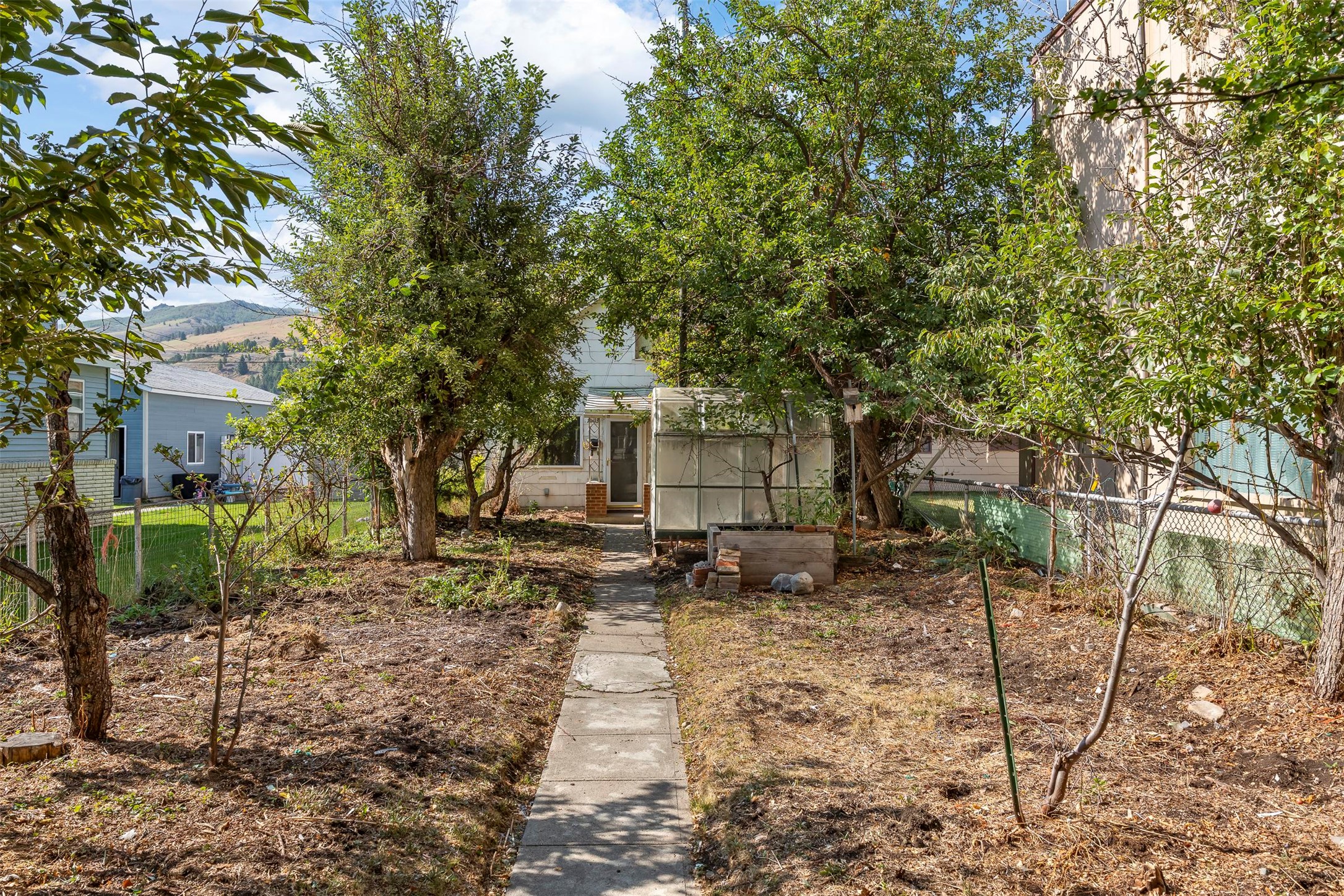 1003 E 3rd Street