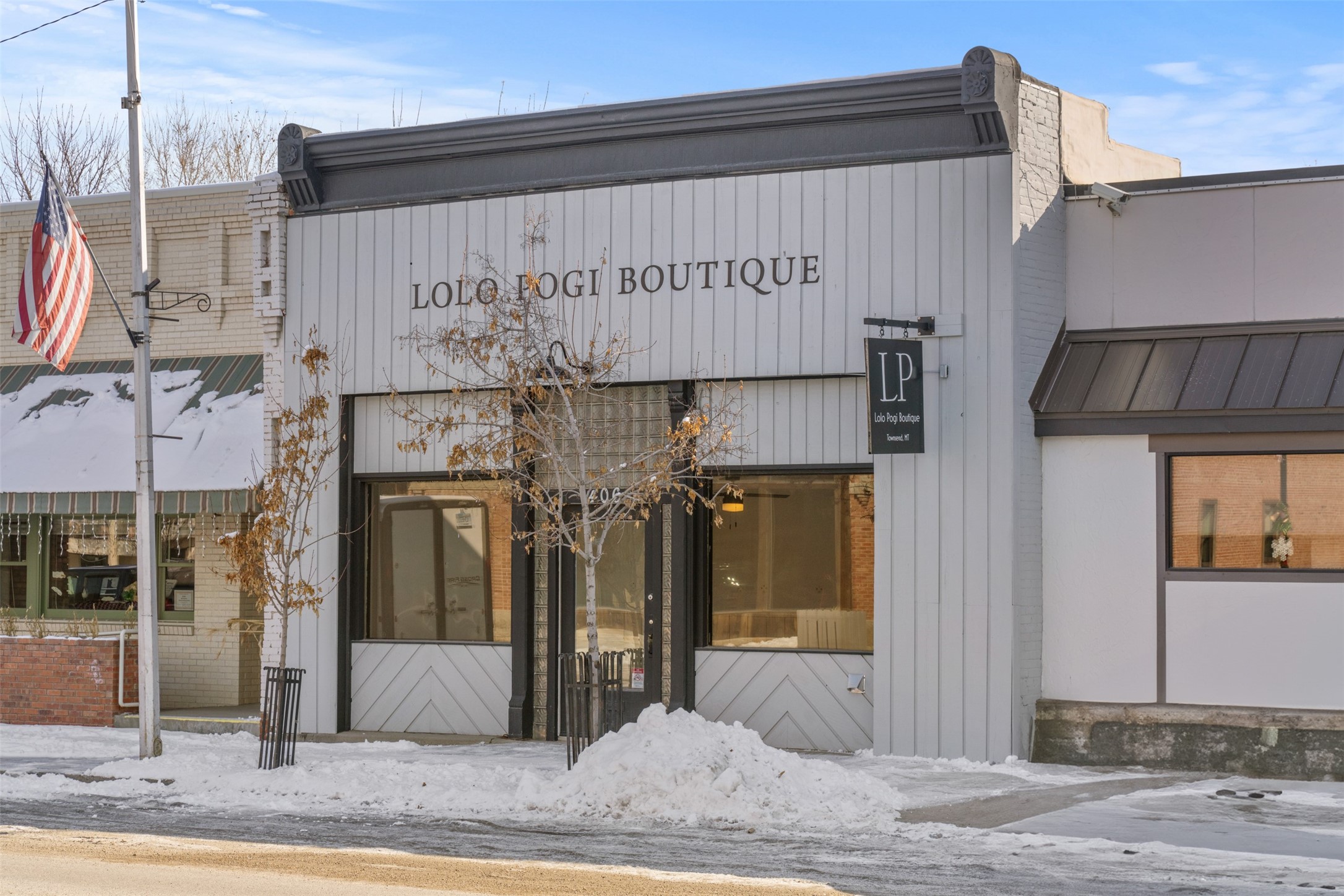 406 Broadway Street