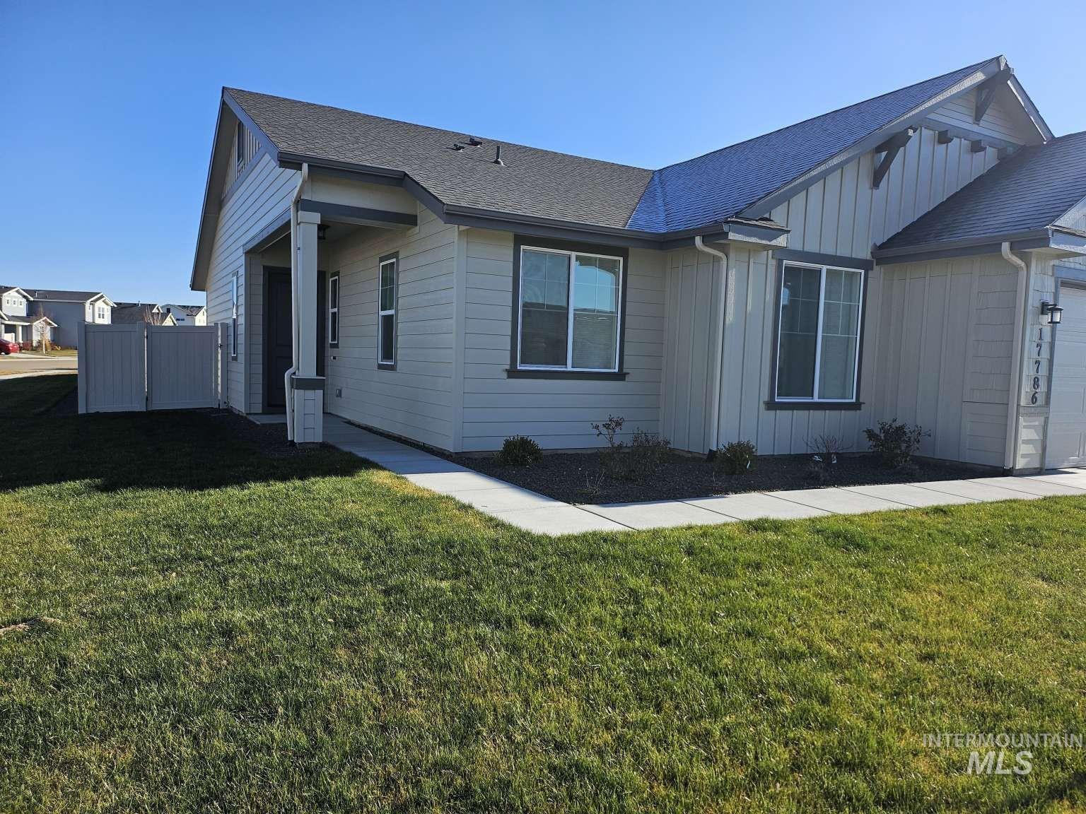17786 N Peltzer Ave, Nampa ID 83687