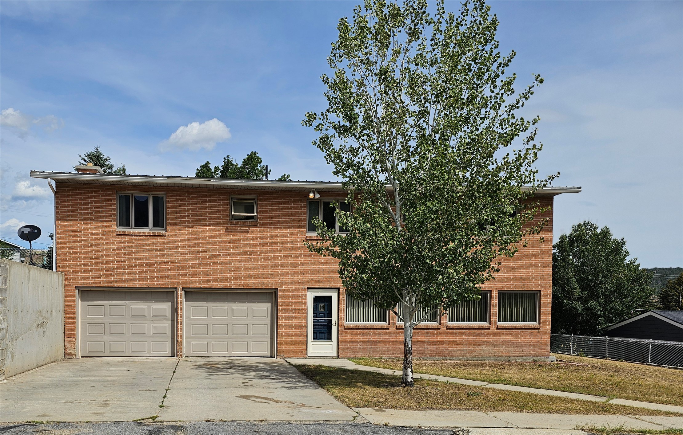 1406 W 5th Street