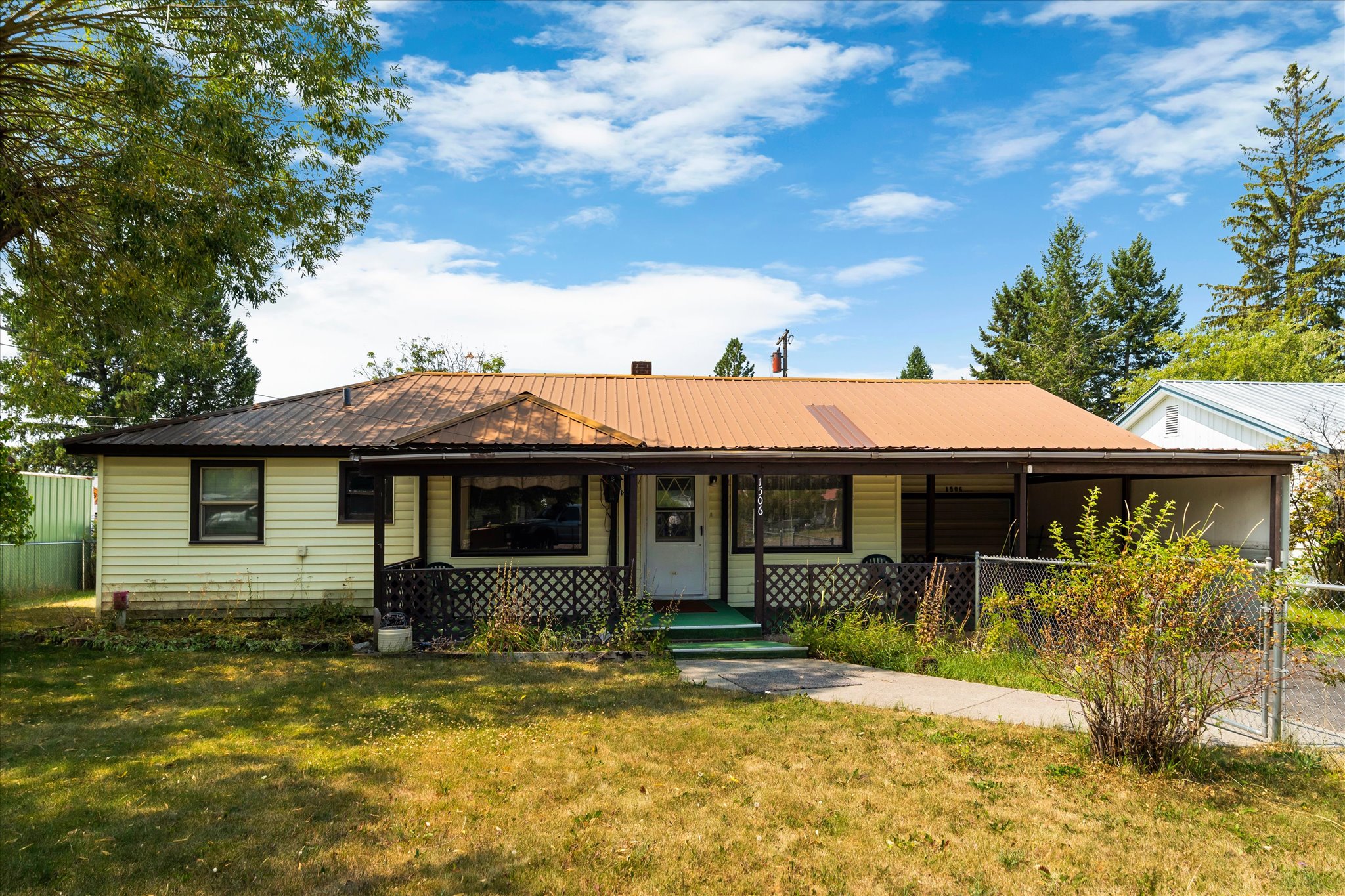 1506 4th Avenue W