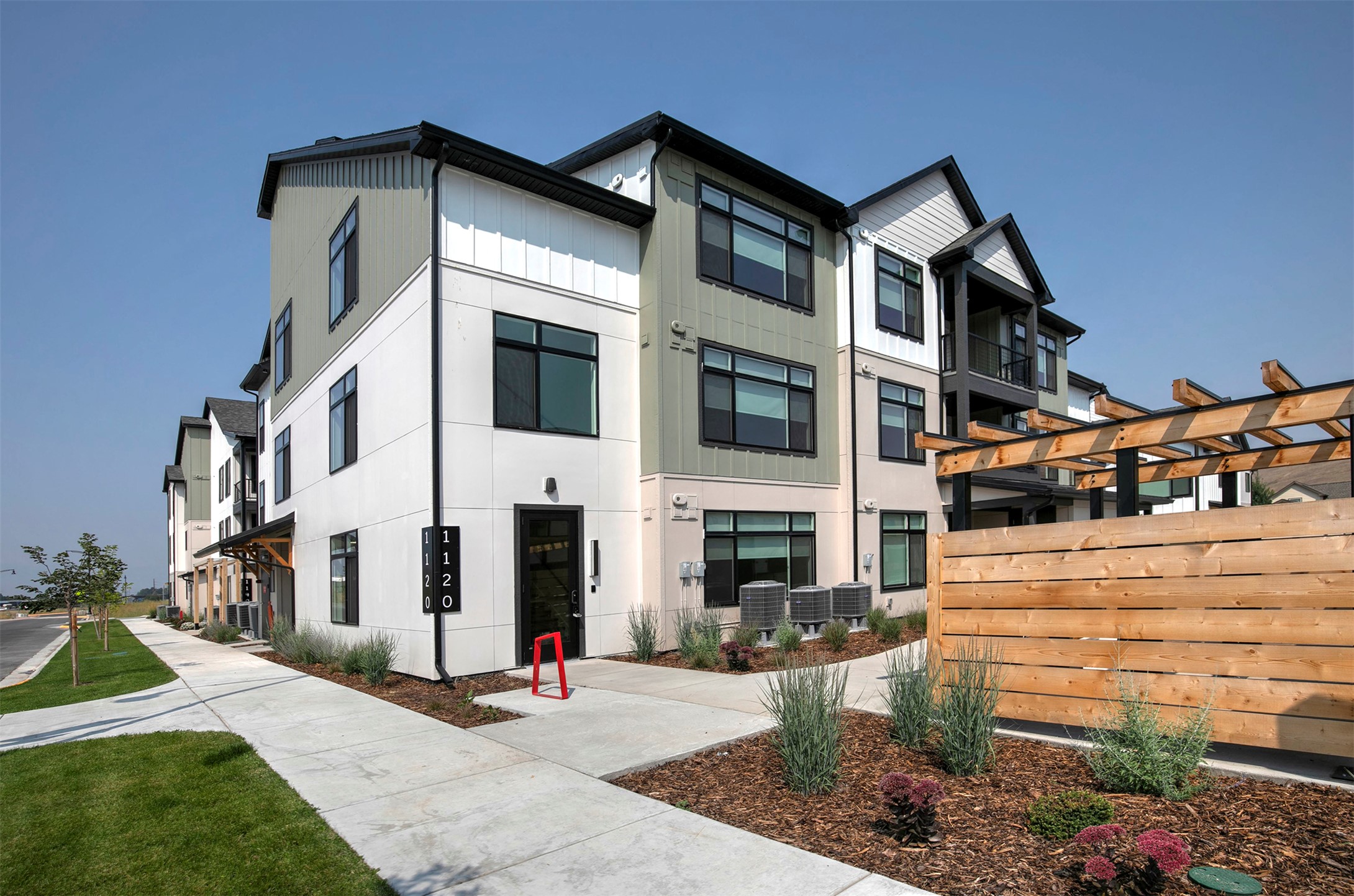 1120 Charlo Street 305