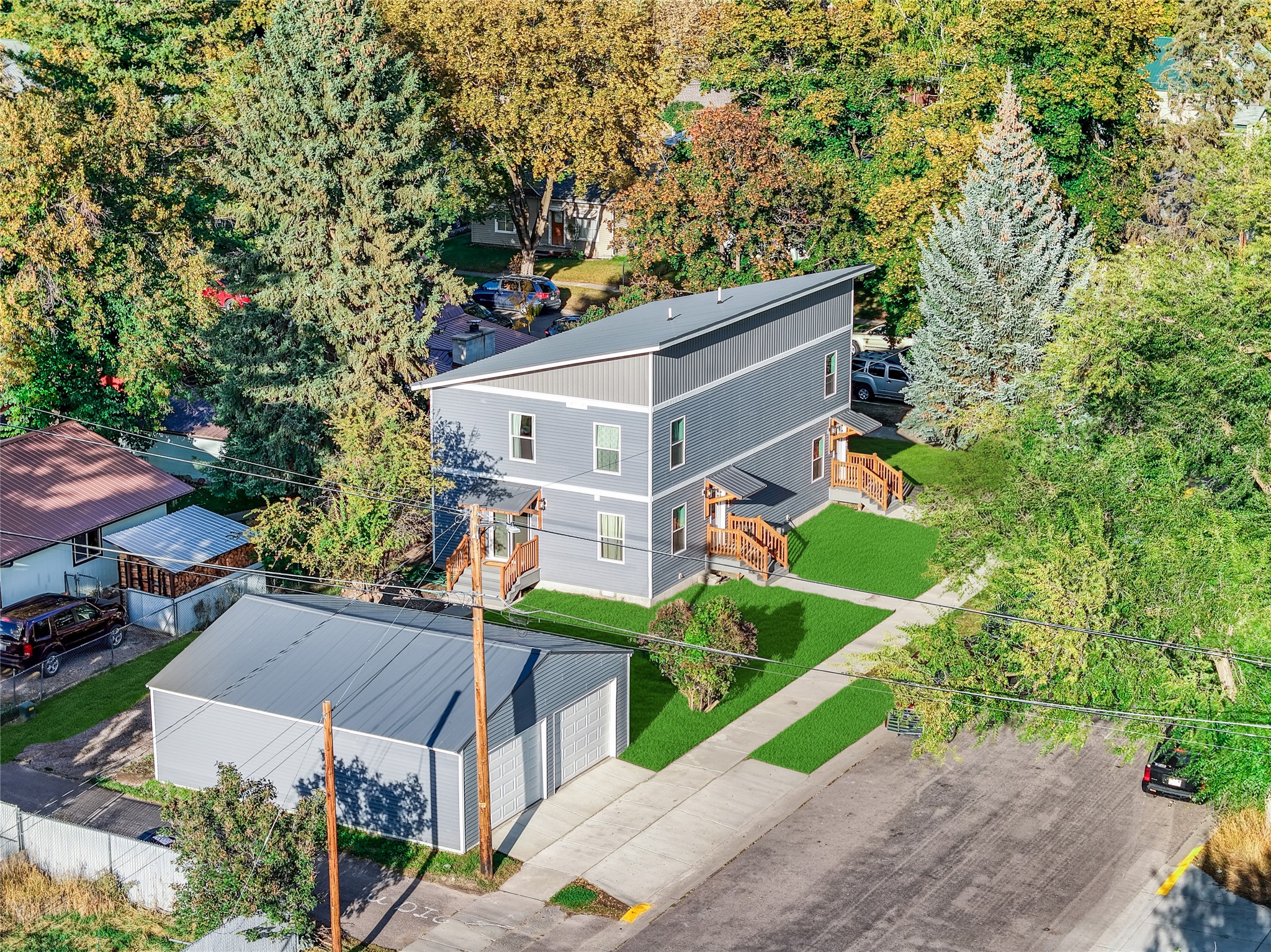 209 12th Street W