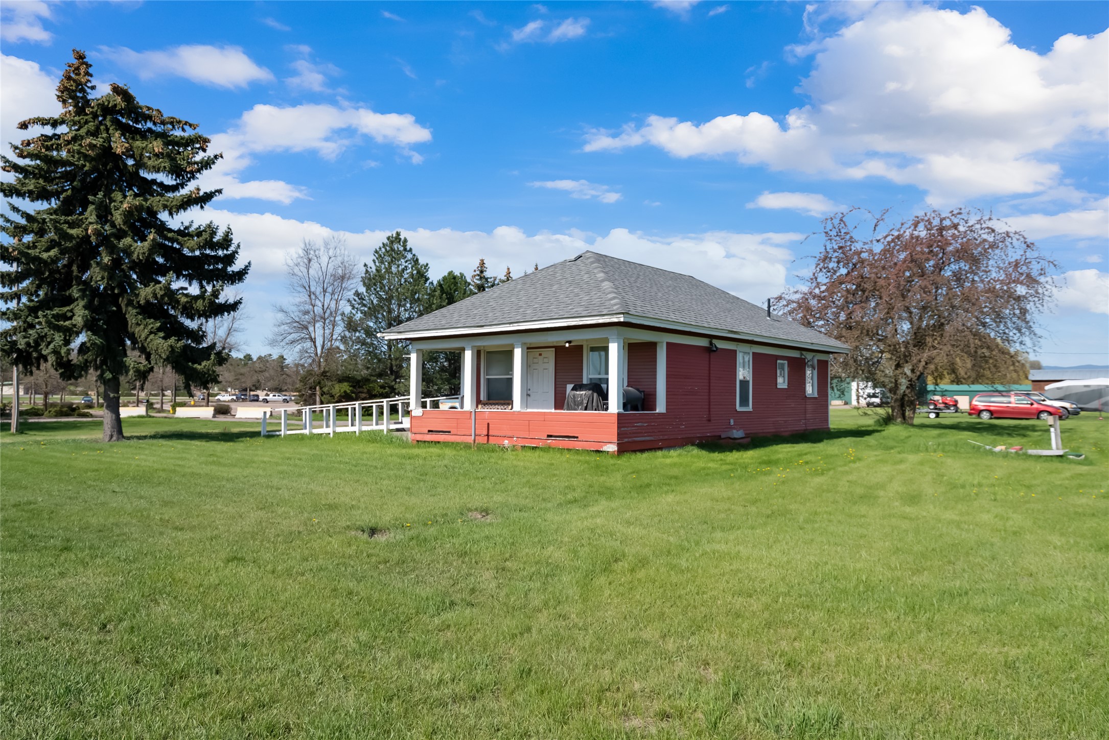 3890 Hwy 2 E