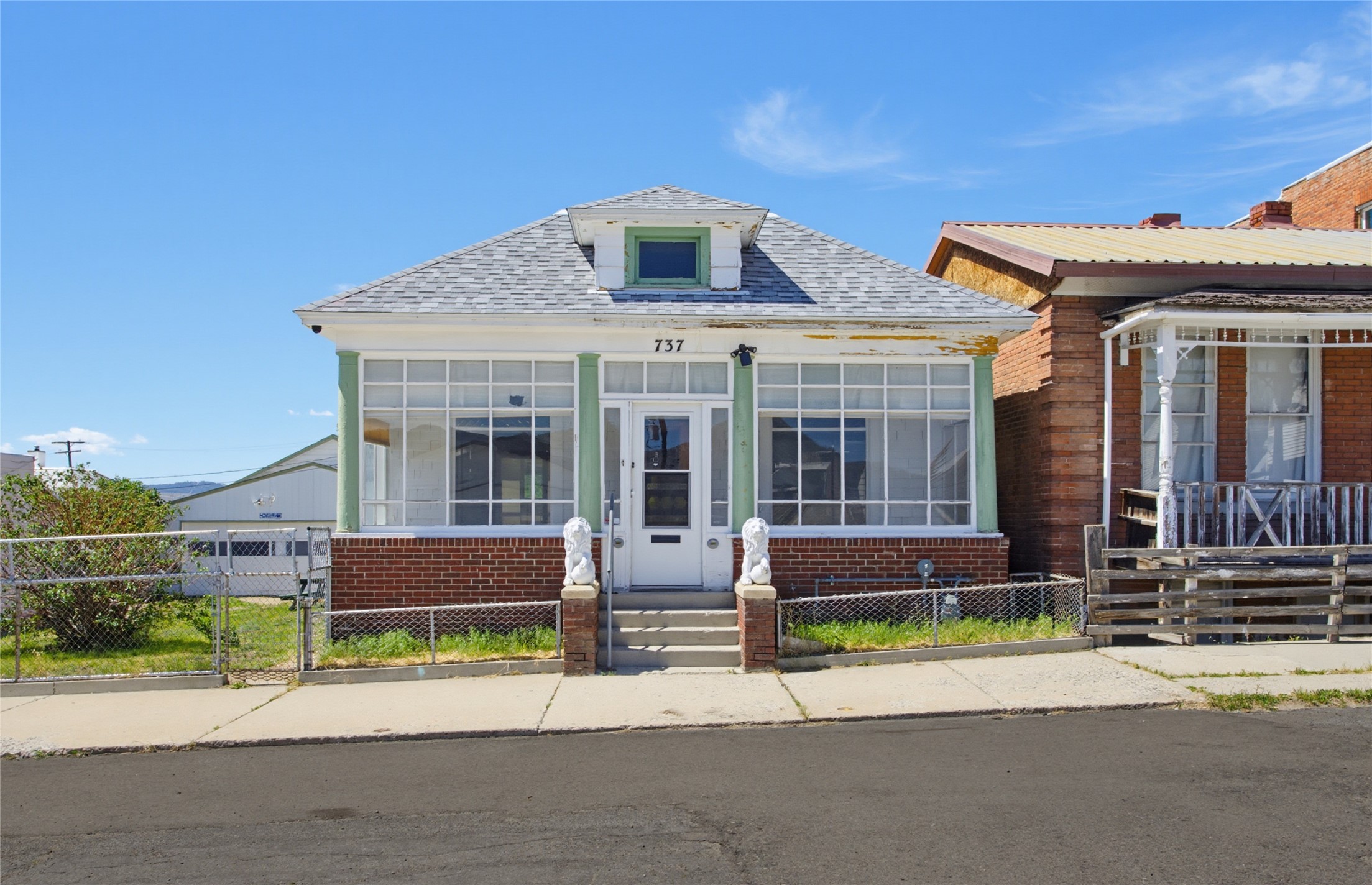 737 Maryland Avenue