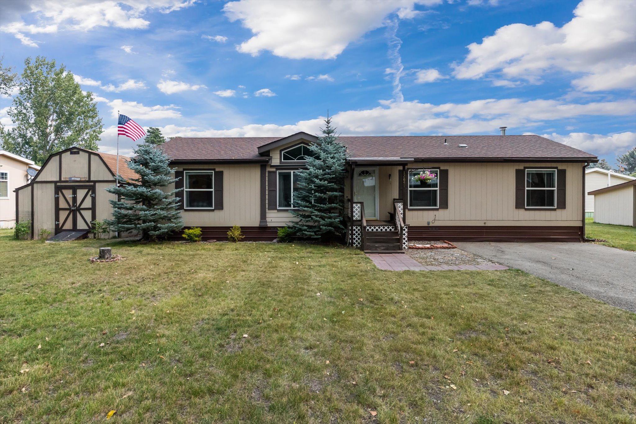12841 Agate Drive