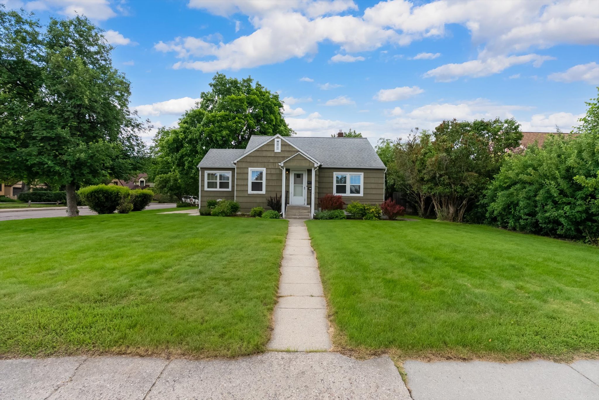 141 Hastings Avenue