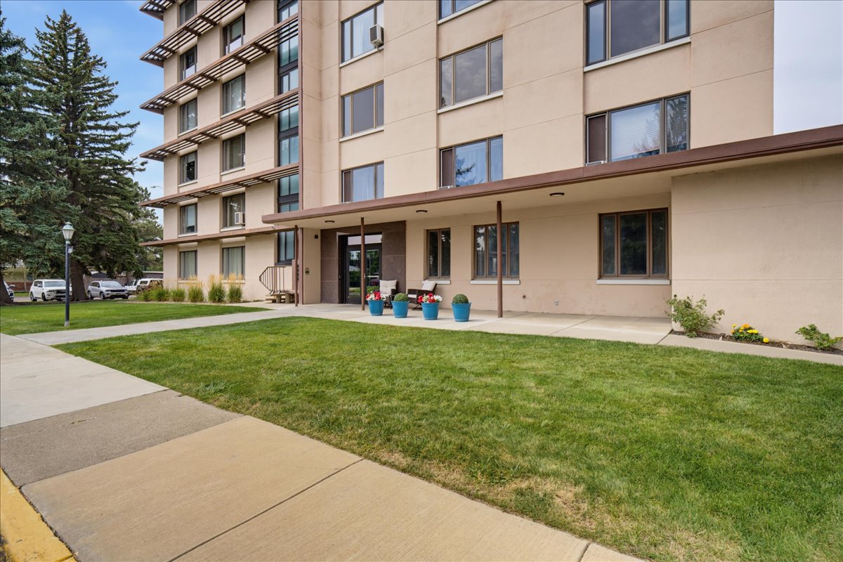 1536 Meadowlark Drive 10A