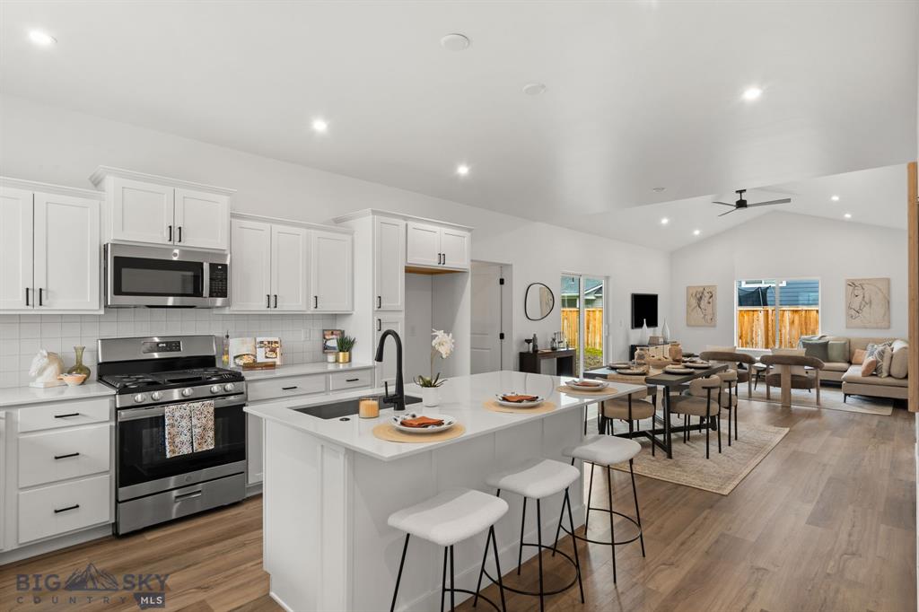 725 Spaniel Lane