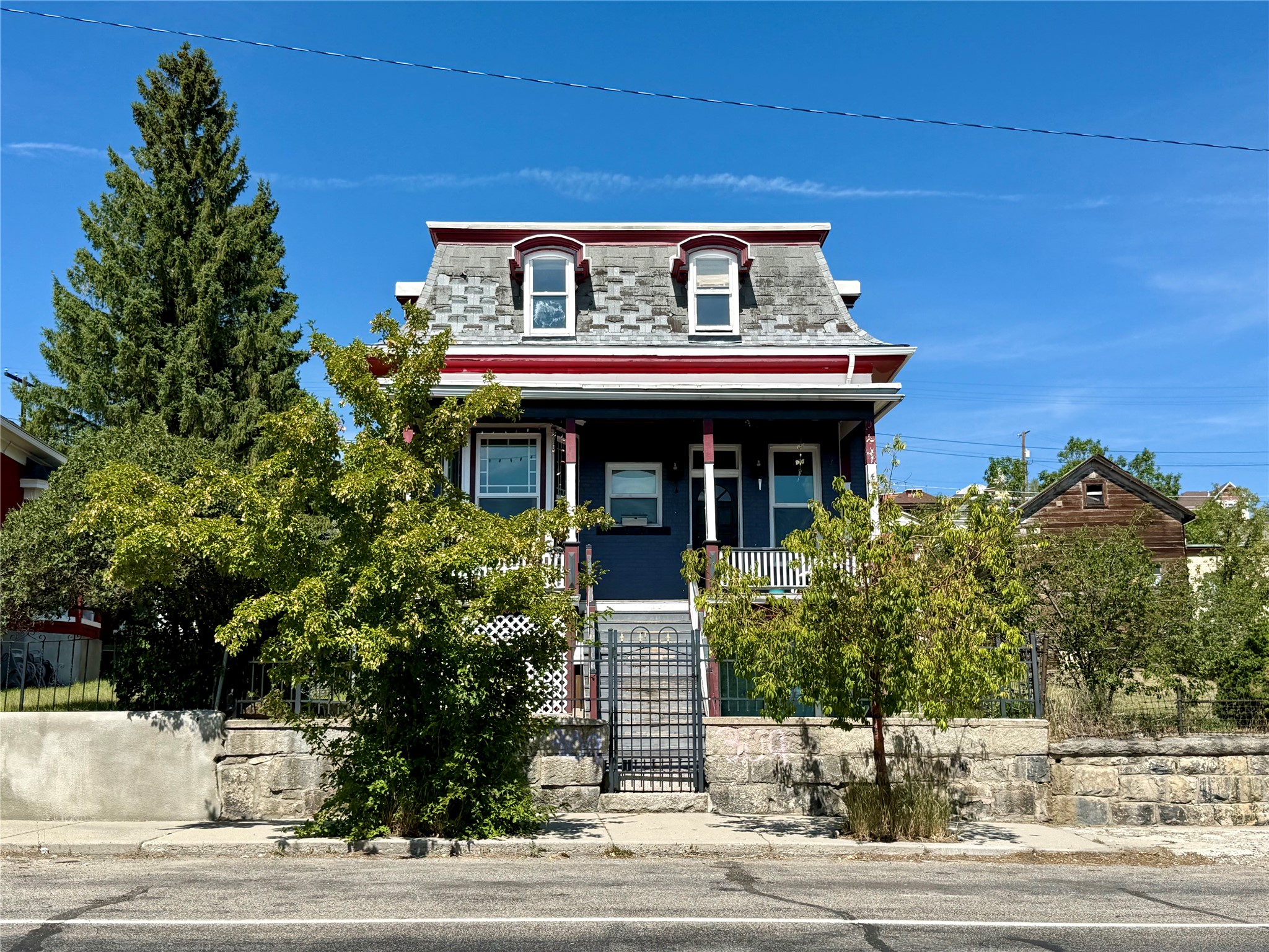 309 W Granite Street