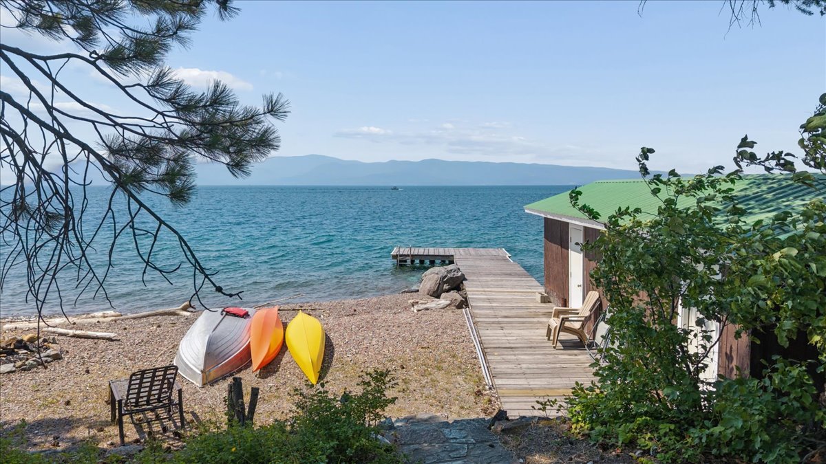 332 Flathead Lodge Road