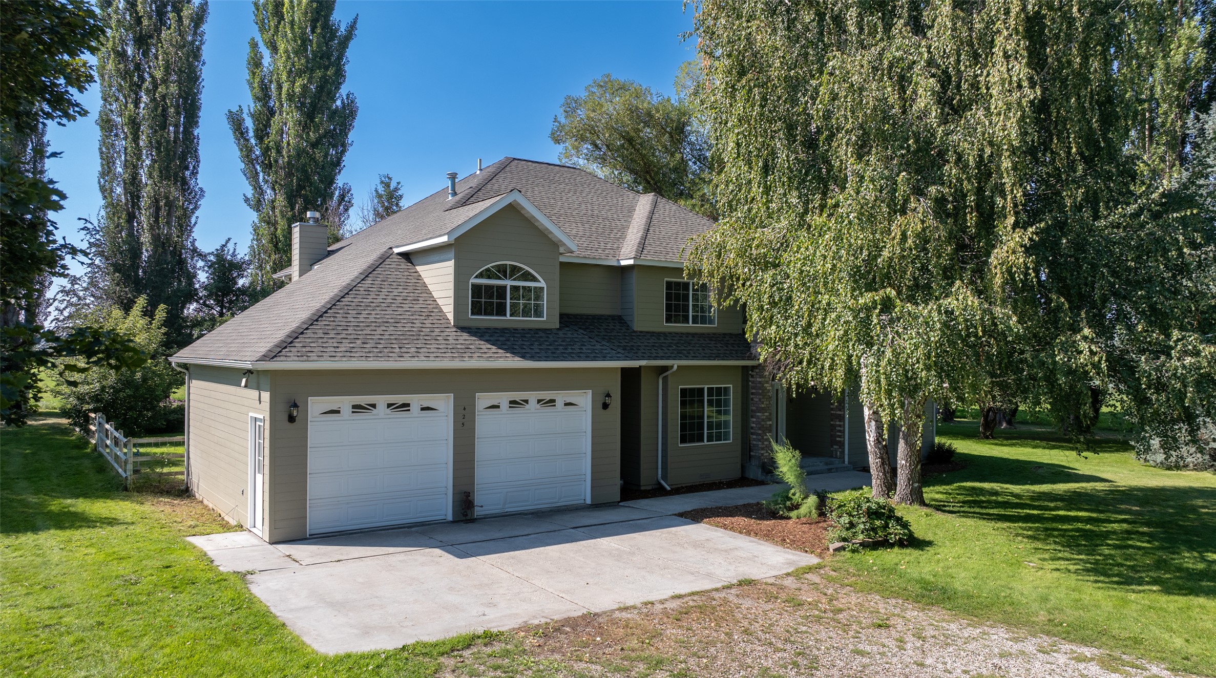 425 Willoughby Lane