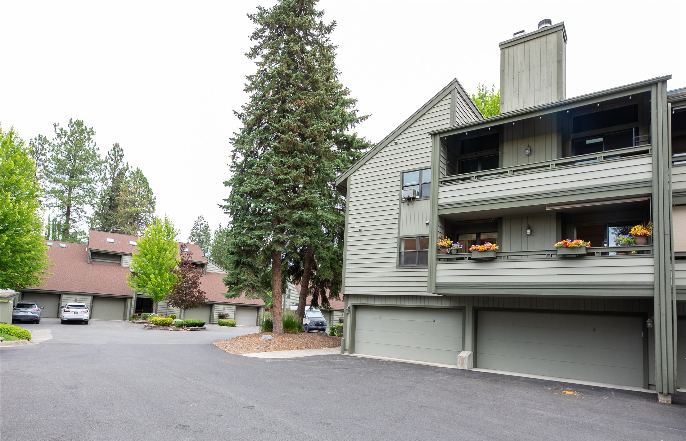 270 Bridge Street 2