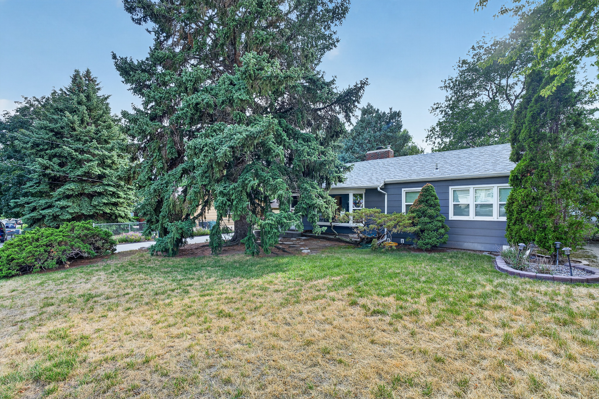 2702 Louise Lane