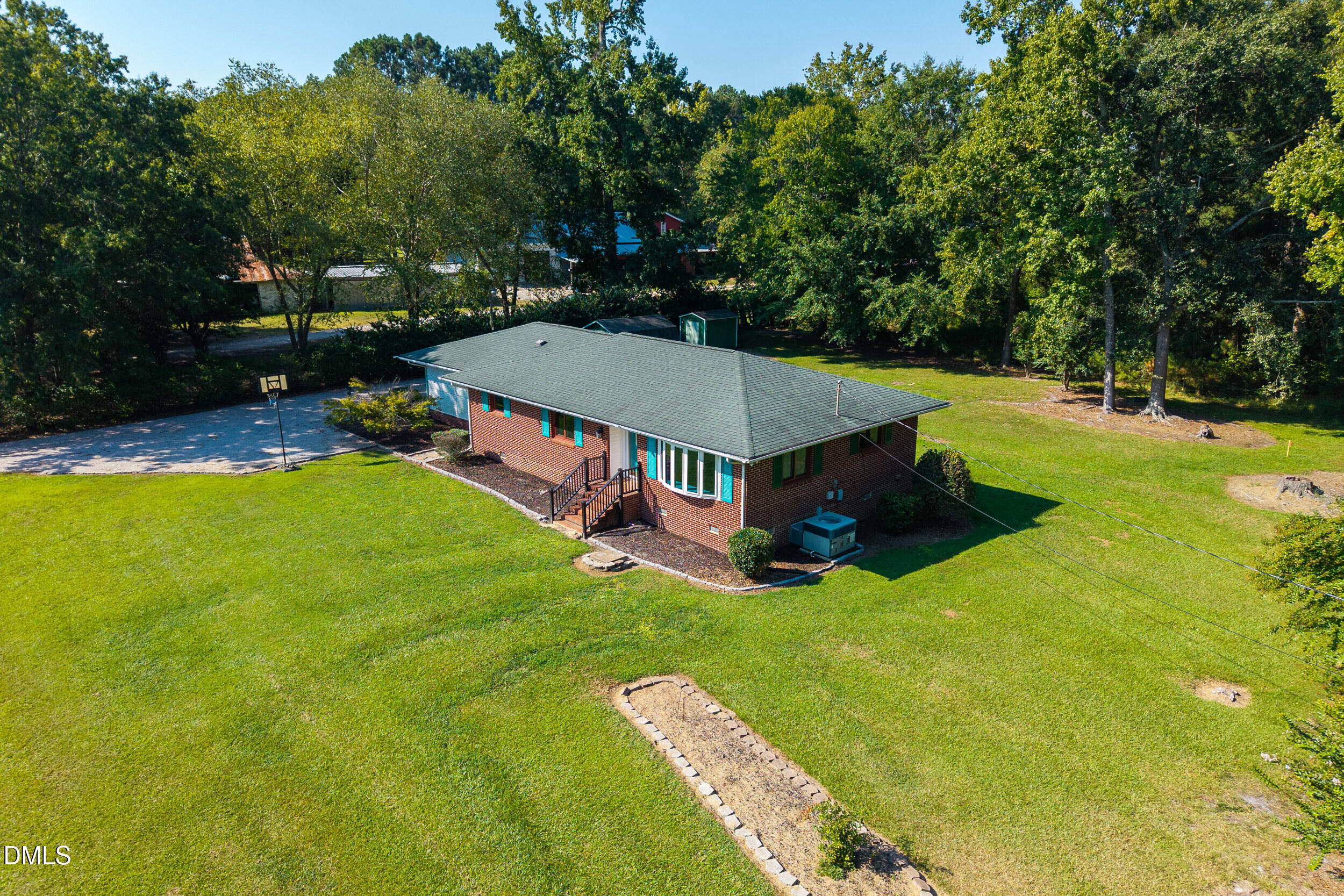 402 Stallings Road, Zebulon, NC 27597