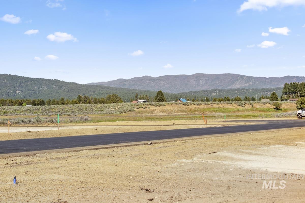 L3 B1 Lazy River Street, Cascade ID 83611