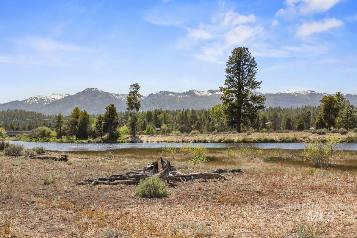 L6 B1 Lazy River Street, Cascade ID 83611