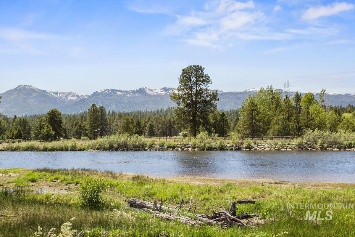 L9 B1 River Bank Drive, Cascade ID 83611